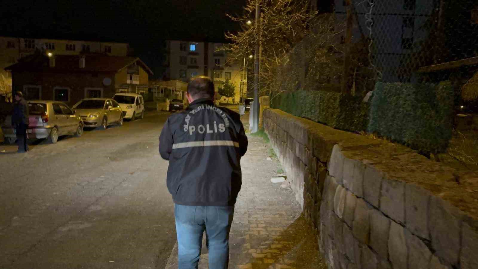 Kayseri&rsquo;de bı&ccedil;aklı kavga: 1 yaralı
