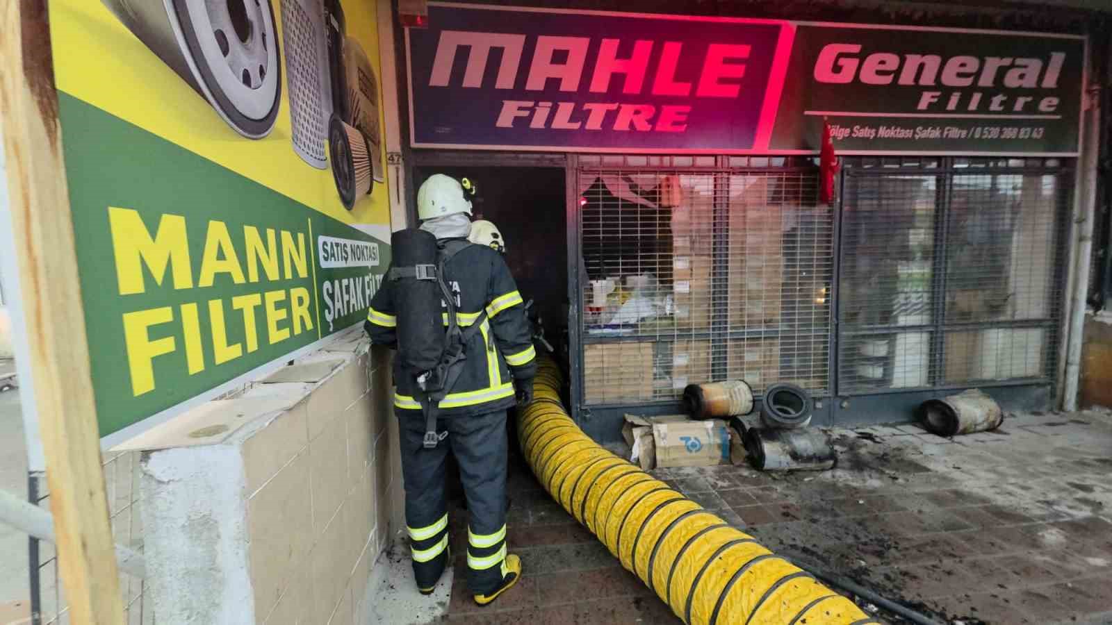 K&uuml;tahya&rsquo;da Fatih Sanayi Sitesi&rsquo;nde yangın
