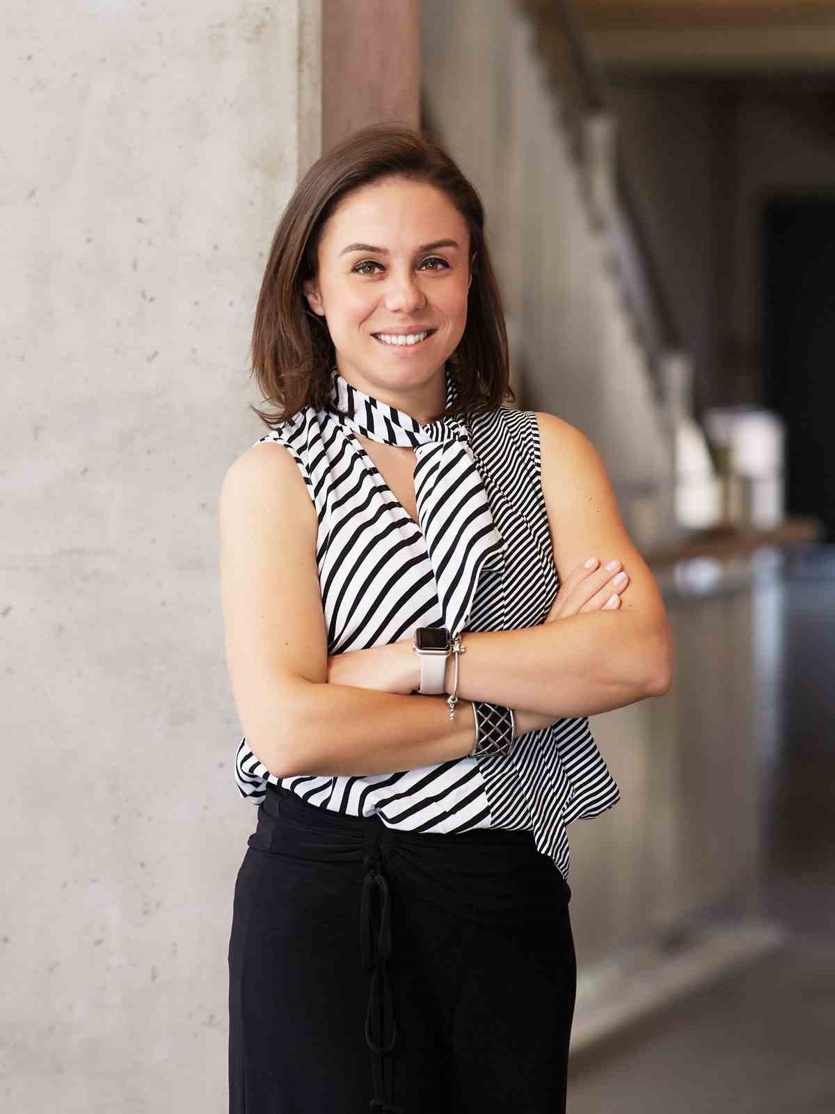 İE&Uuml; İşletme Fak&uuml;ltesi&rsquo;nden sınırları aşan başarı
