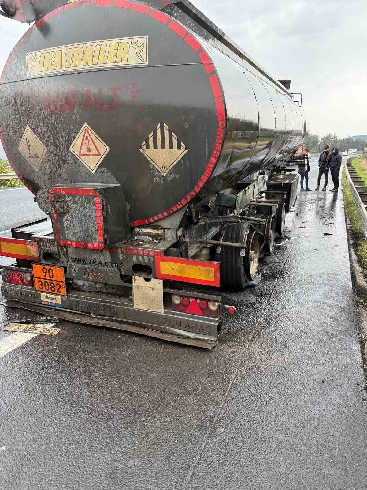 Osmaniye&rsquo;de akaryakıt tankerinde &ccedil;ıkan yangın s&ouml;nd&uuml;r&uuml;ld&uuml;
