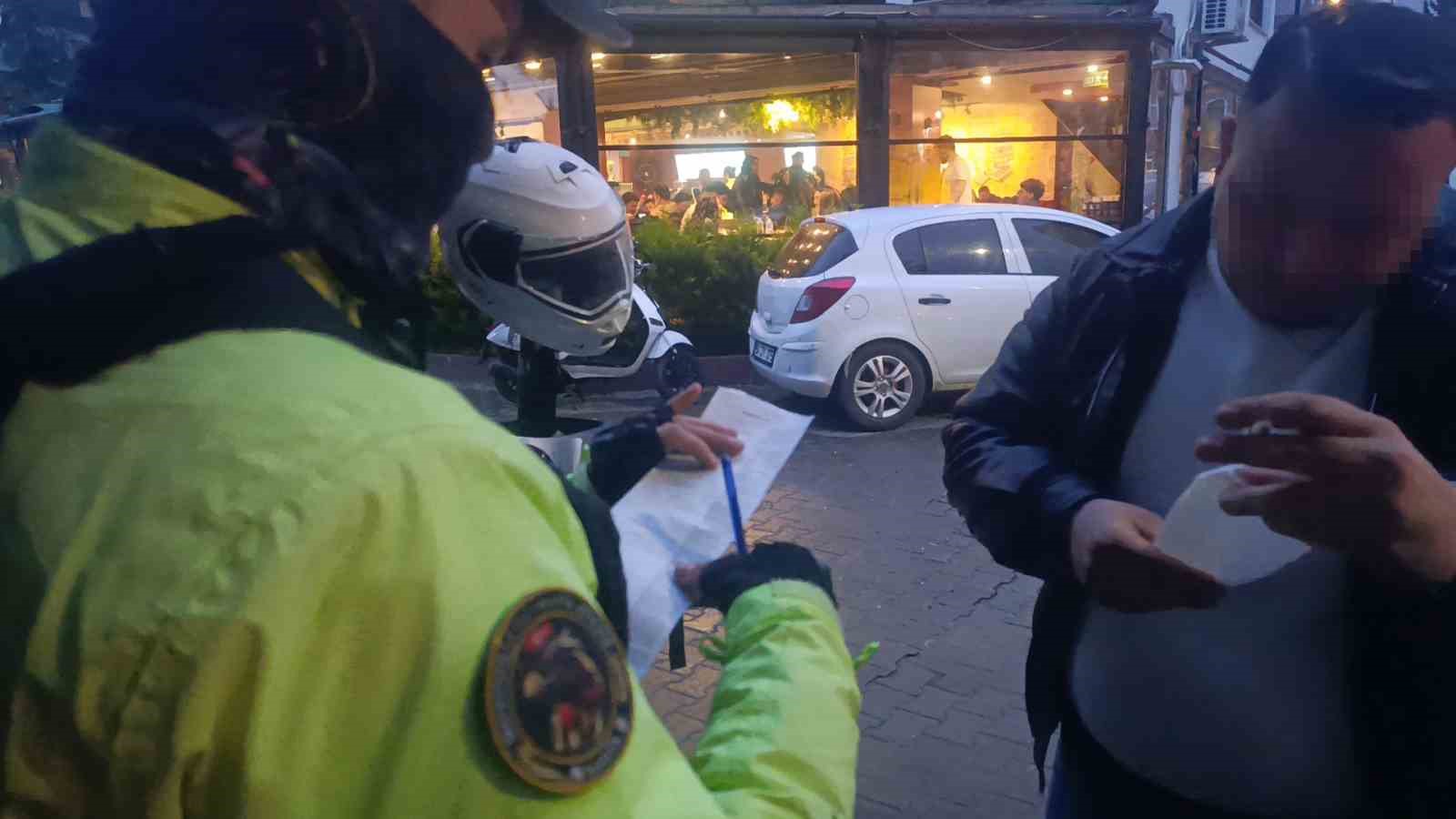 Tekirdağ&rsquo;da ehliyetsiz ara&ccedil; kullanan s&uuml;r&uuml;c&uuml;ye 80 bin lira ceza
