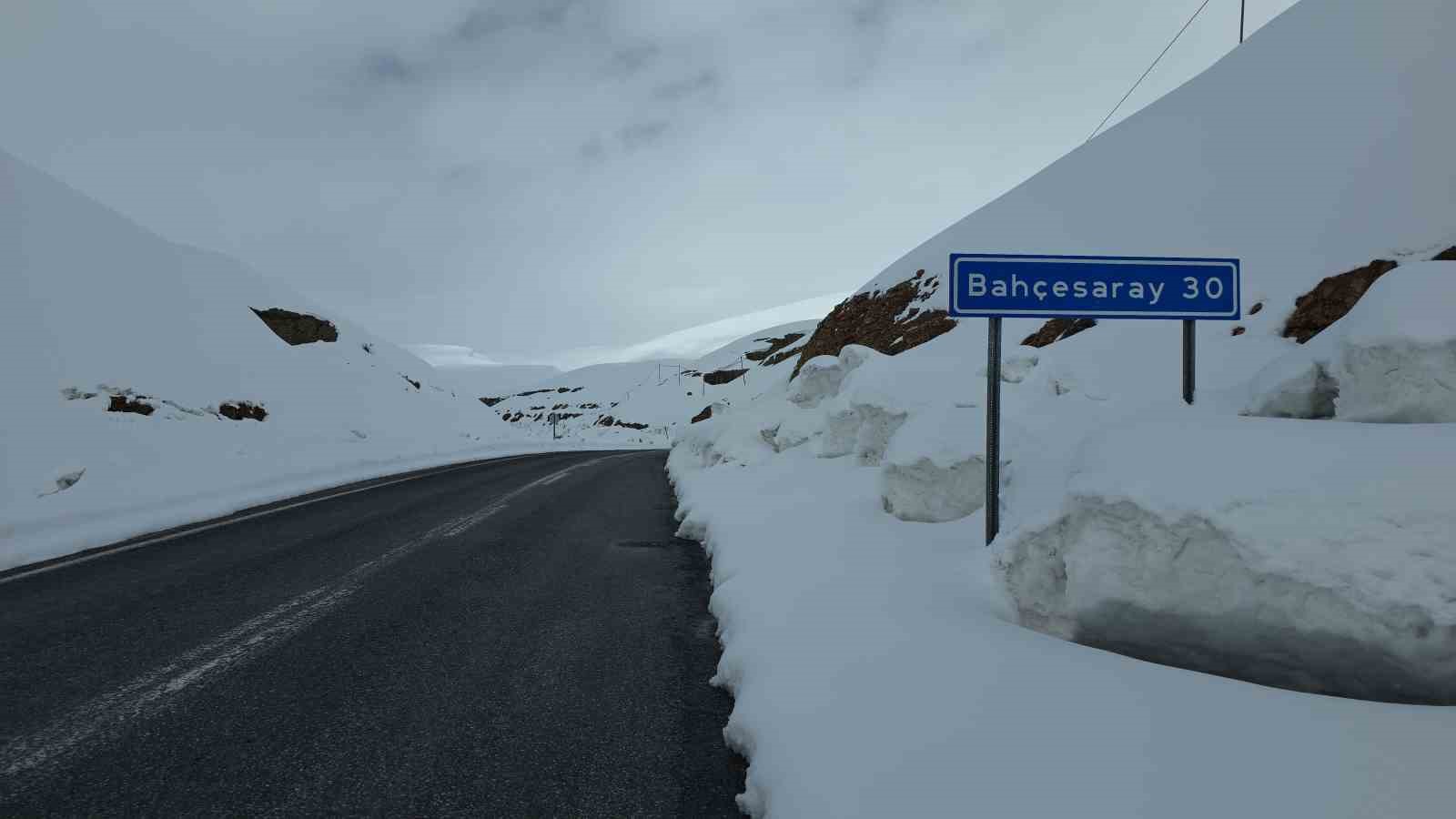 Türkiye’de kar rekoru: Kar kalınlığı 4 metreye yaklaştı