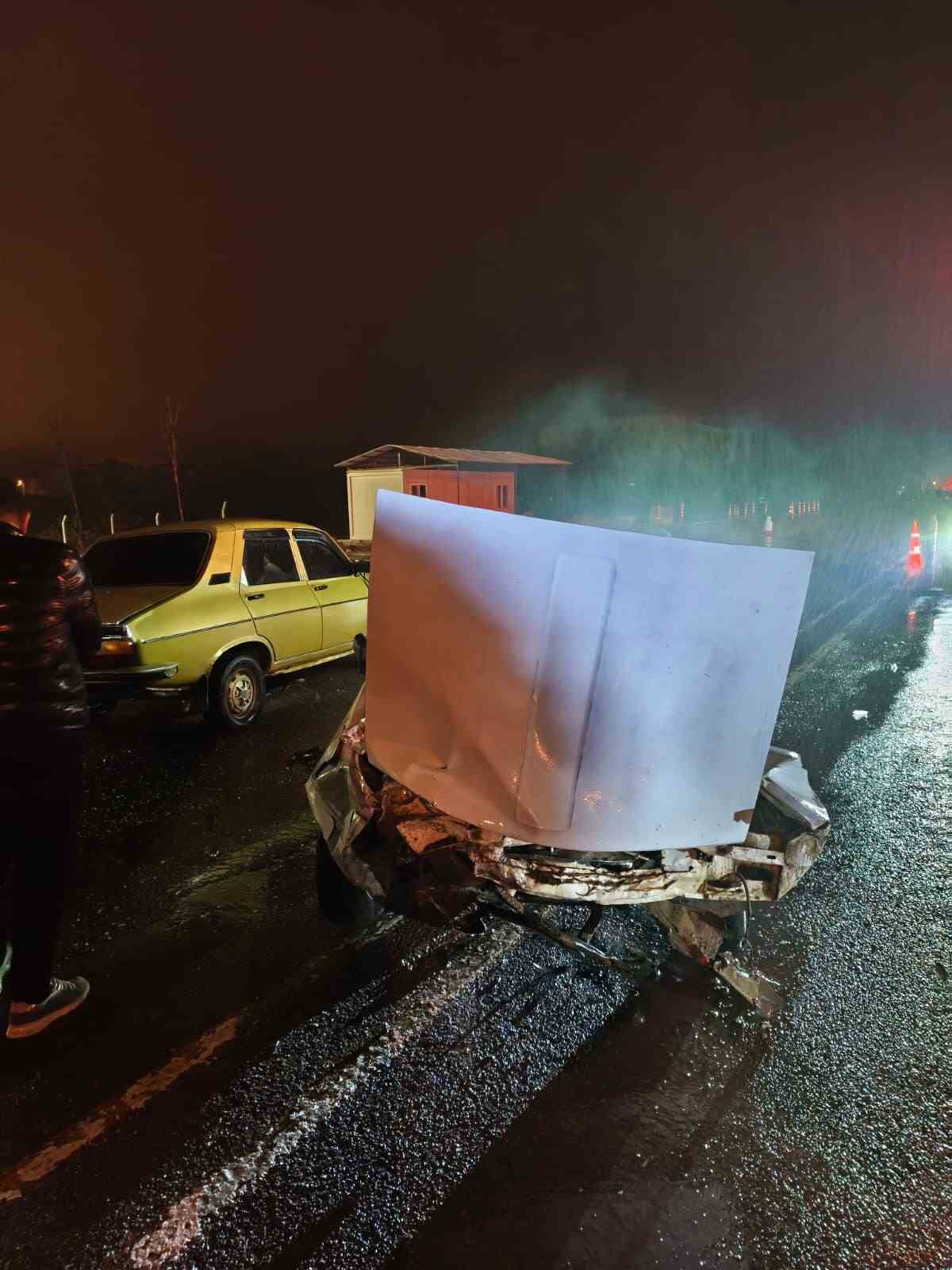 Kahramanmaraş&rsquo;ta trafik kazaları: 2 yaralı
