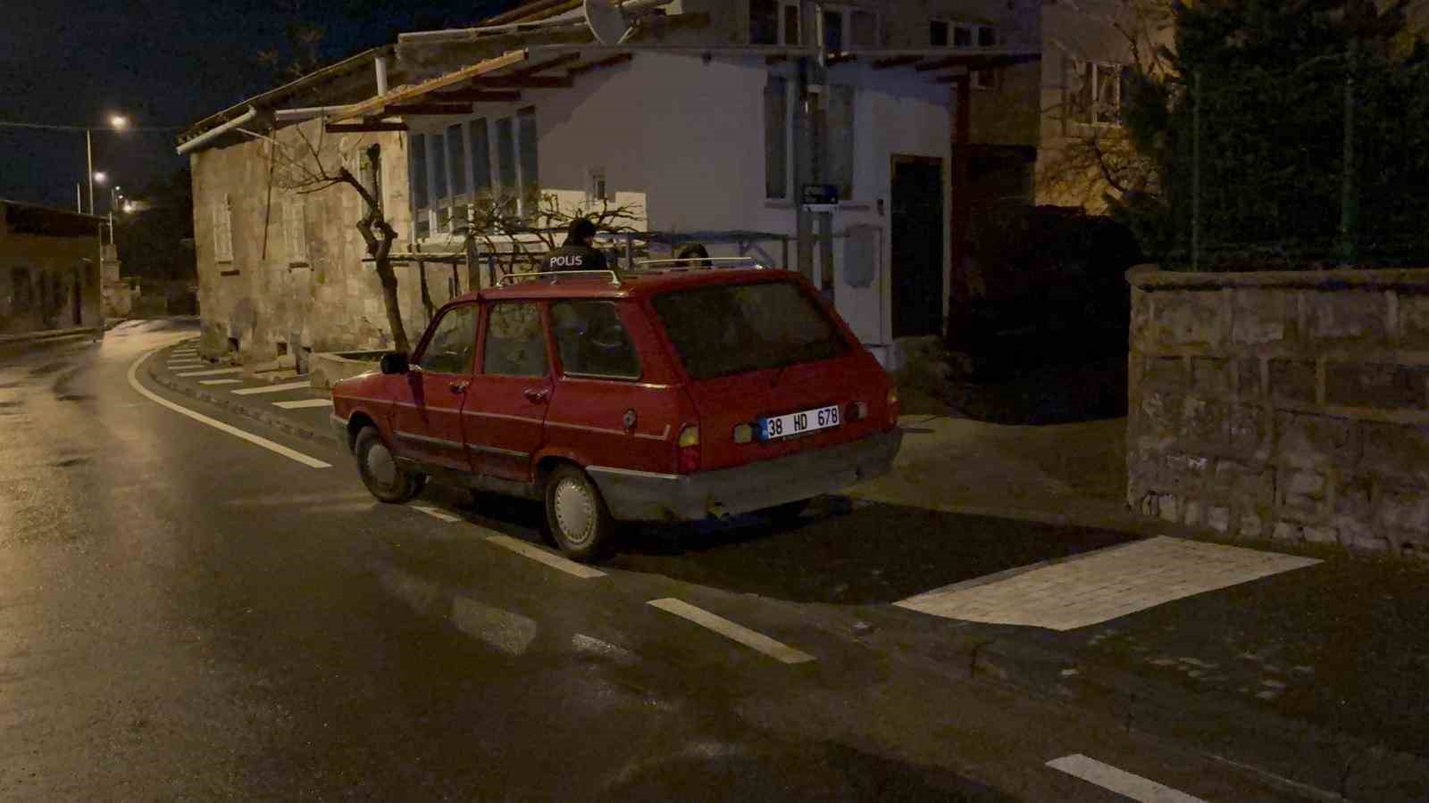 Cezaevinden izinli &ccedil;ıkan şahıs iki saat i&ccedil;erisinde 2 kez alkoll&uuml; yakalandı
