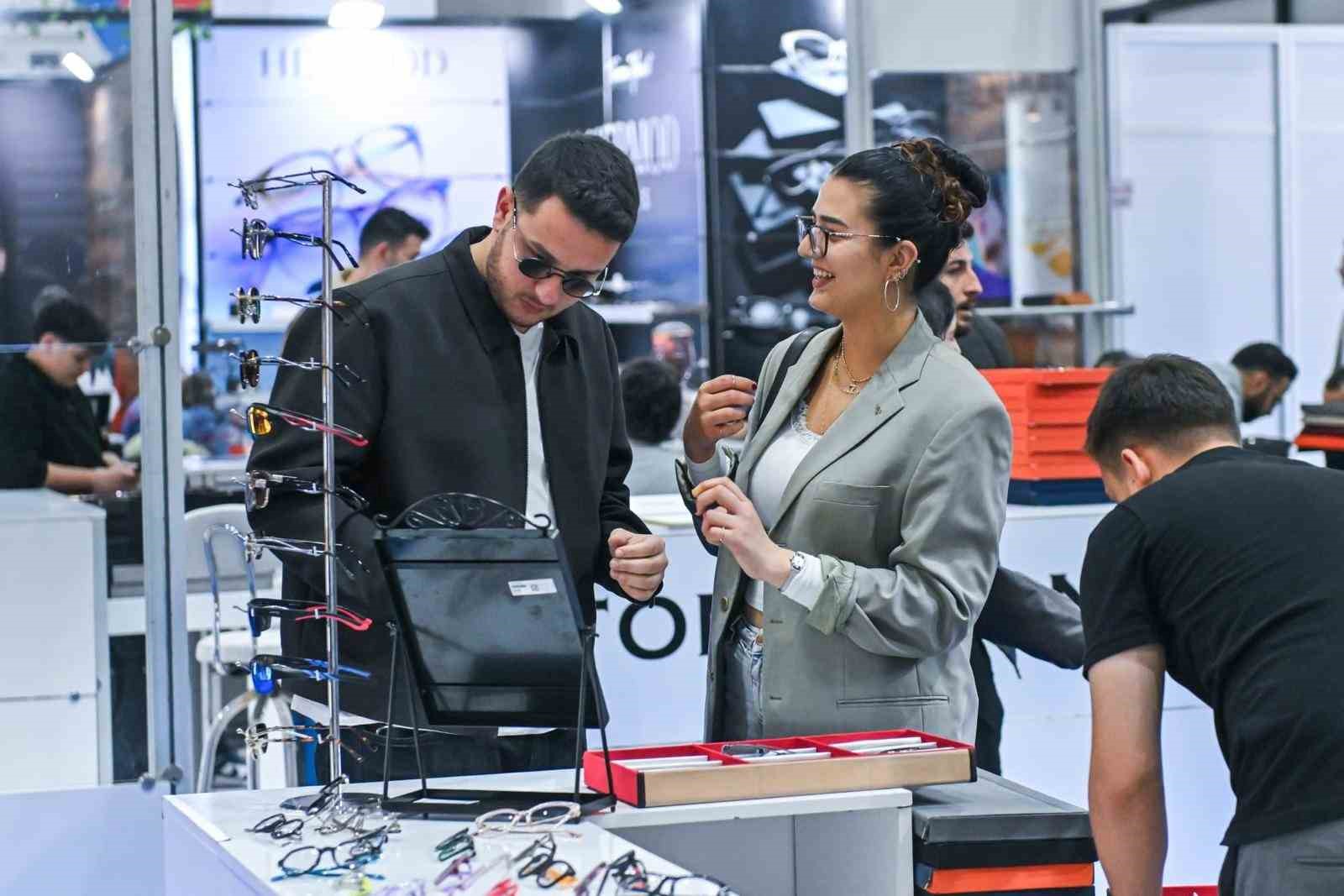 Fuar İzmir &uuml;&ccedil; fuara birden ev sahipliği yaptı
