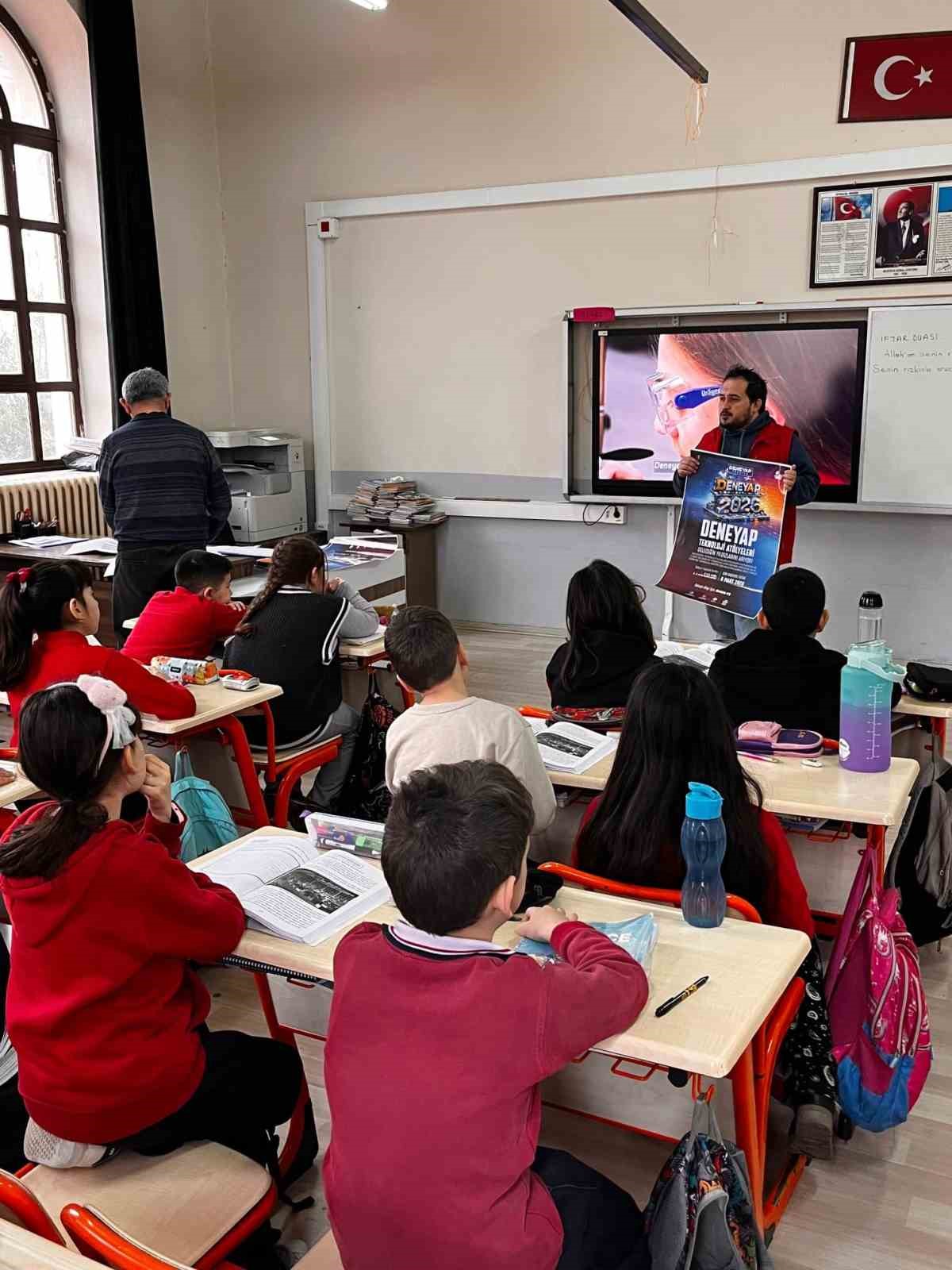 Deneyap Teknoloji At&ouml;lyeleri tanıtımı okullarda devam ediyor
