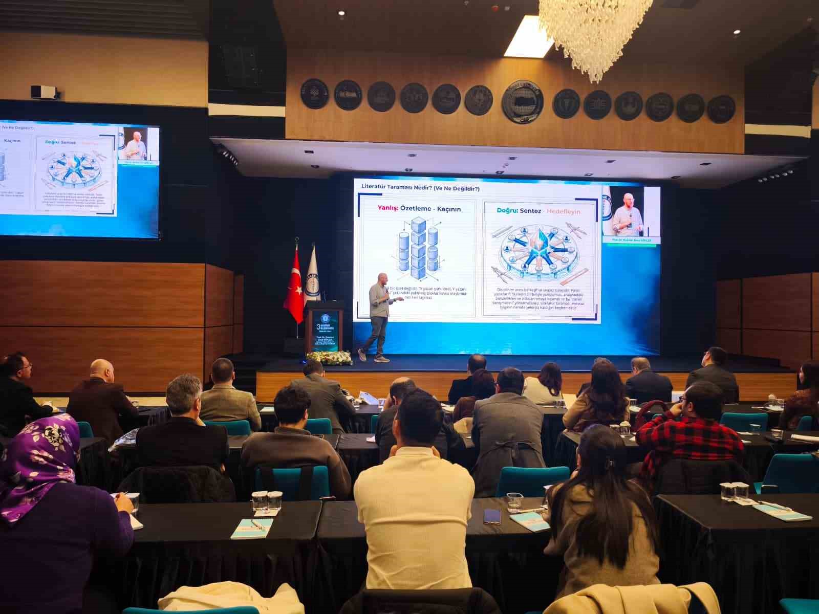 Sağlık-Sen&rsquo;den sağlık ve sosyal hizmet profesyonellerine y&ouml;nelik Akademik Gelişim Kursu
