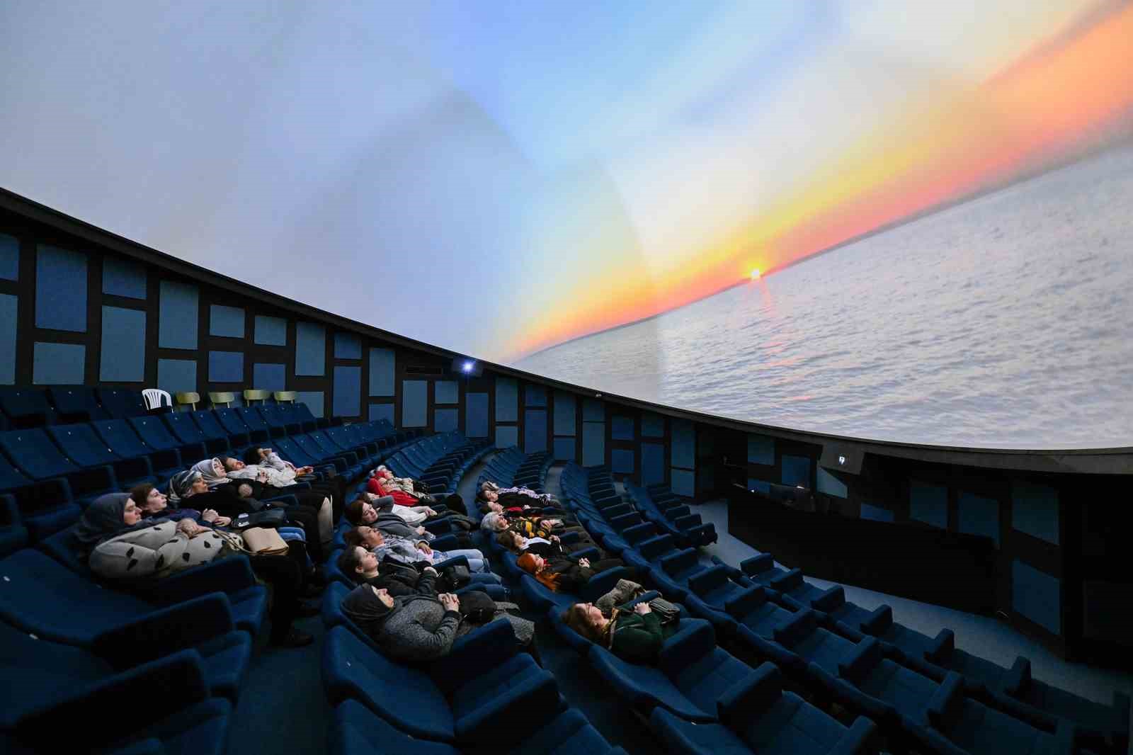 Mersin&rsquo;de tekstil atıkları kadın emeğiyle yeniden hayat buluyor
