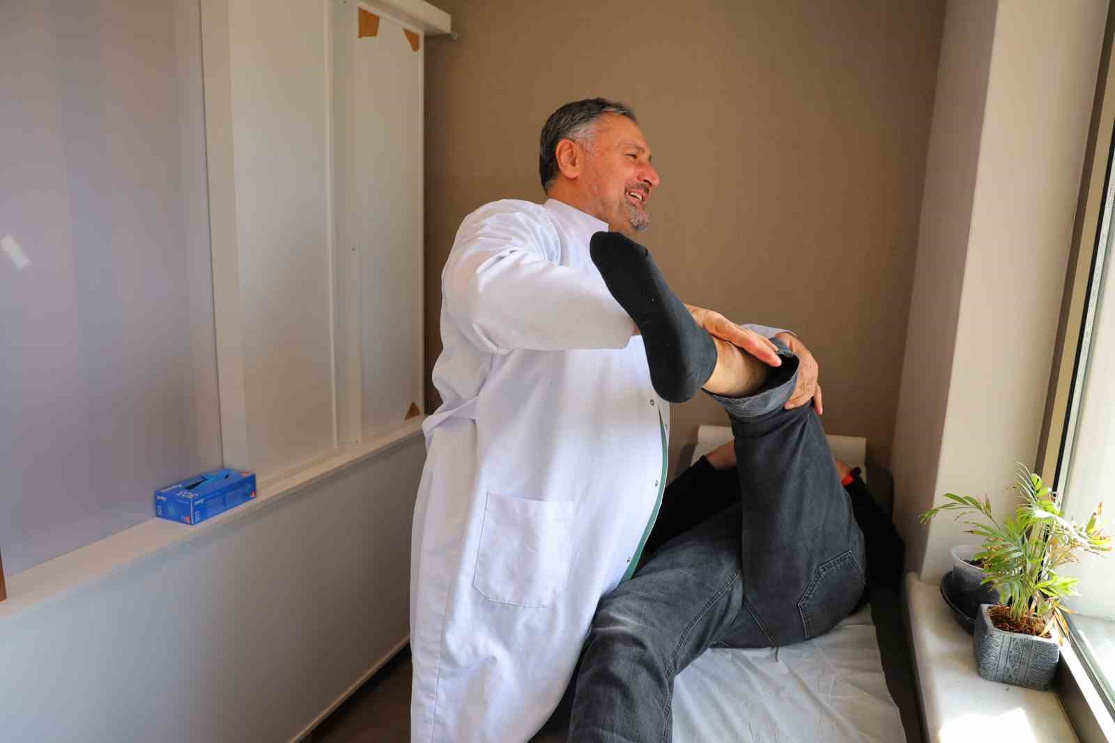 Bel ağrısı toplumun y&uuml;zde 80&rsquo;ini etkiliyor
