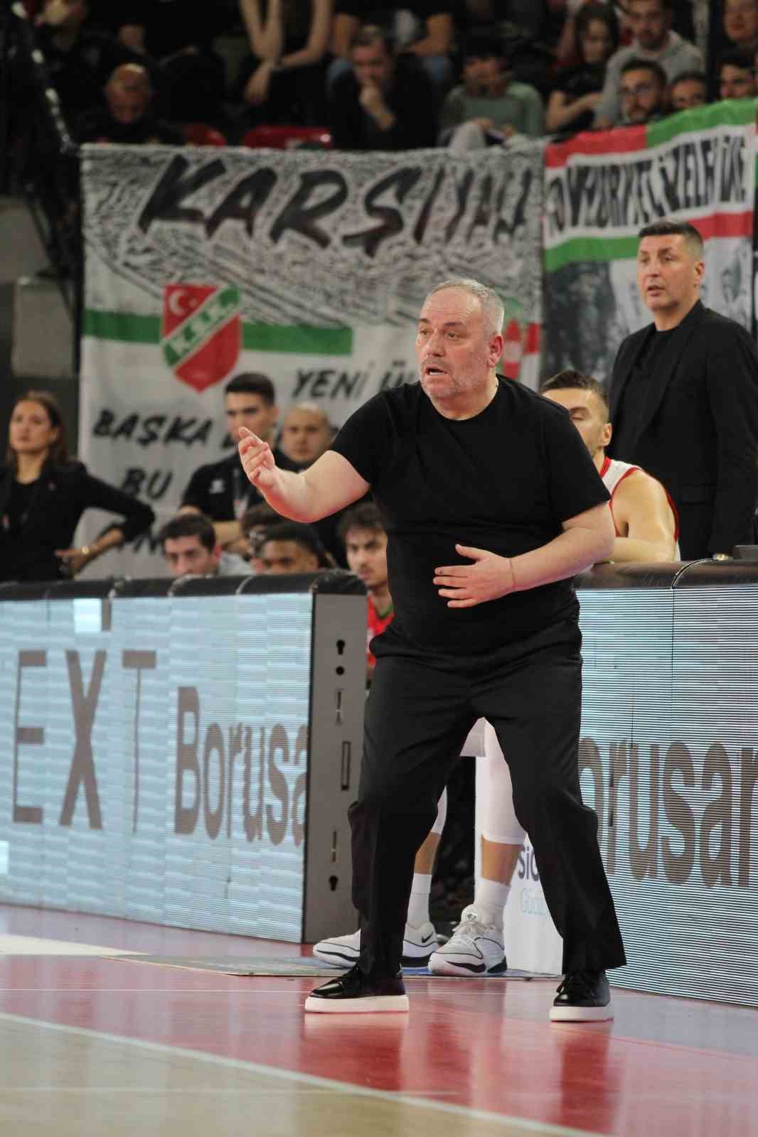 Karşıyaka Basketbol, 7 ma&ccedil; sonra kazandı
