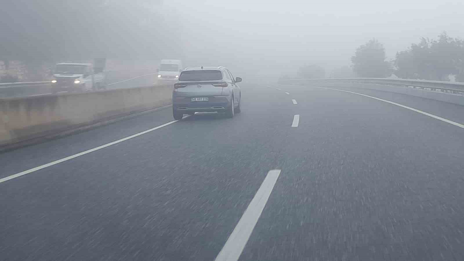 Yatağan-&Ccedil;ine arasında yoğun sis

