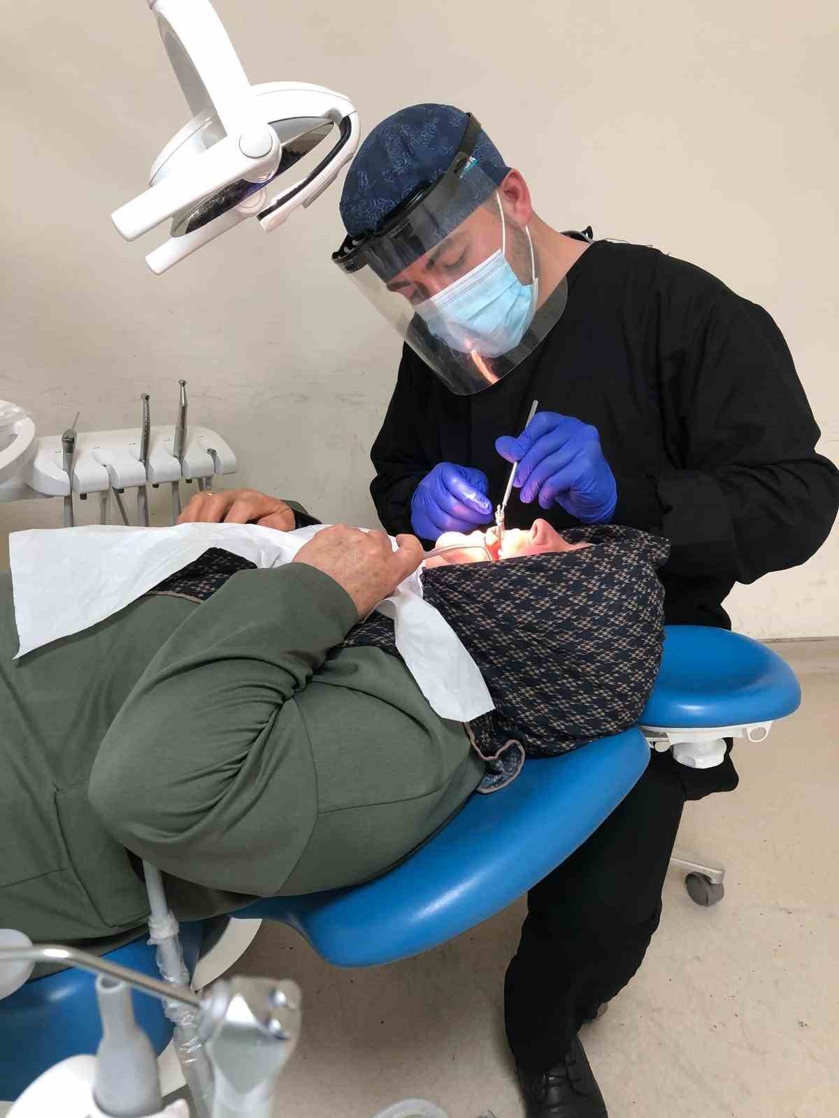 Gaziantep&rsquo;te azimle &ccedil;alışan anne 4 &ccedil;ocuğunu meslek sahibi yaptı
