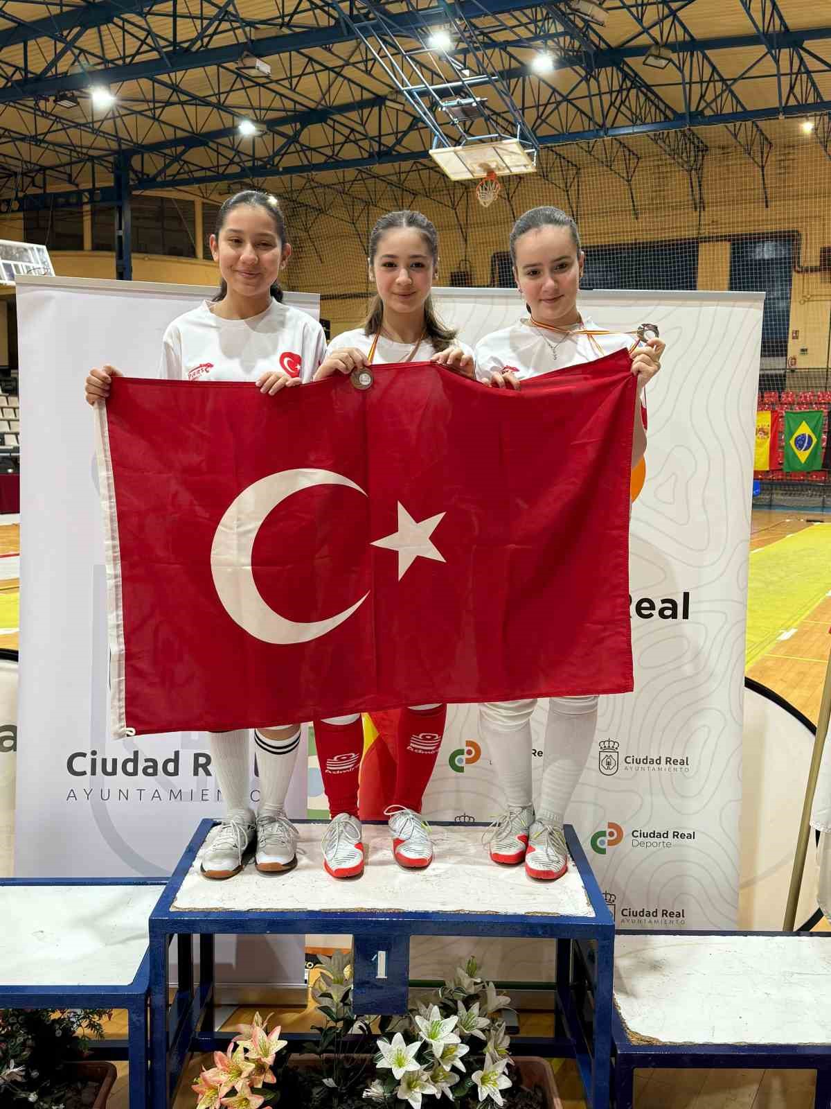 &Ccedil;olakoğlu Metalurji Spor Kul&uuml;b&uuml;&rsquo;nden uluslararası arenada &ouml;nemli başarı
