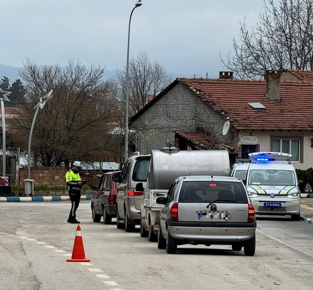 Bilecik&rsquo;te trafik denetimleri aralıksız s&uuml;r&uuml;yor
