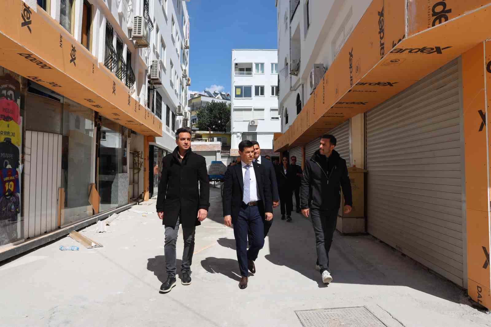 Başkan &Uuml;nl&uuml;: "&Ccedil;arşı Marmaris&rsquo;in g&ouml;zbebeği olacak"
