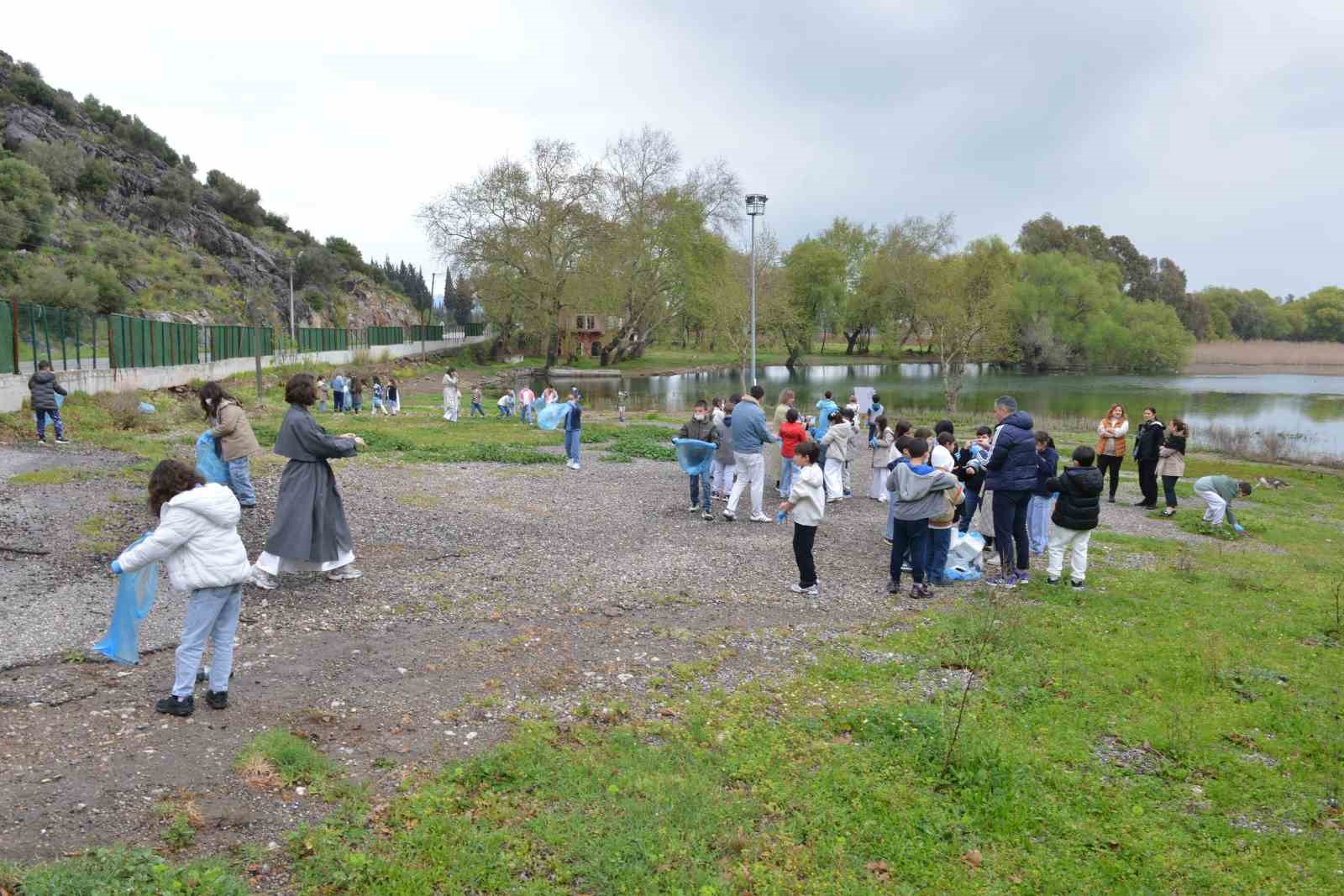 ASAT farklı yaş gruplarına suyun &ouml;nemini anlatıyor
