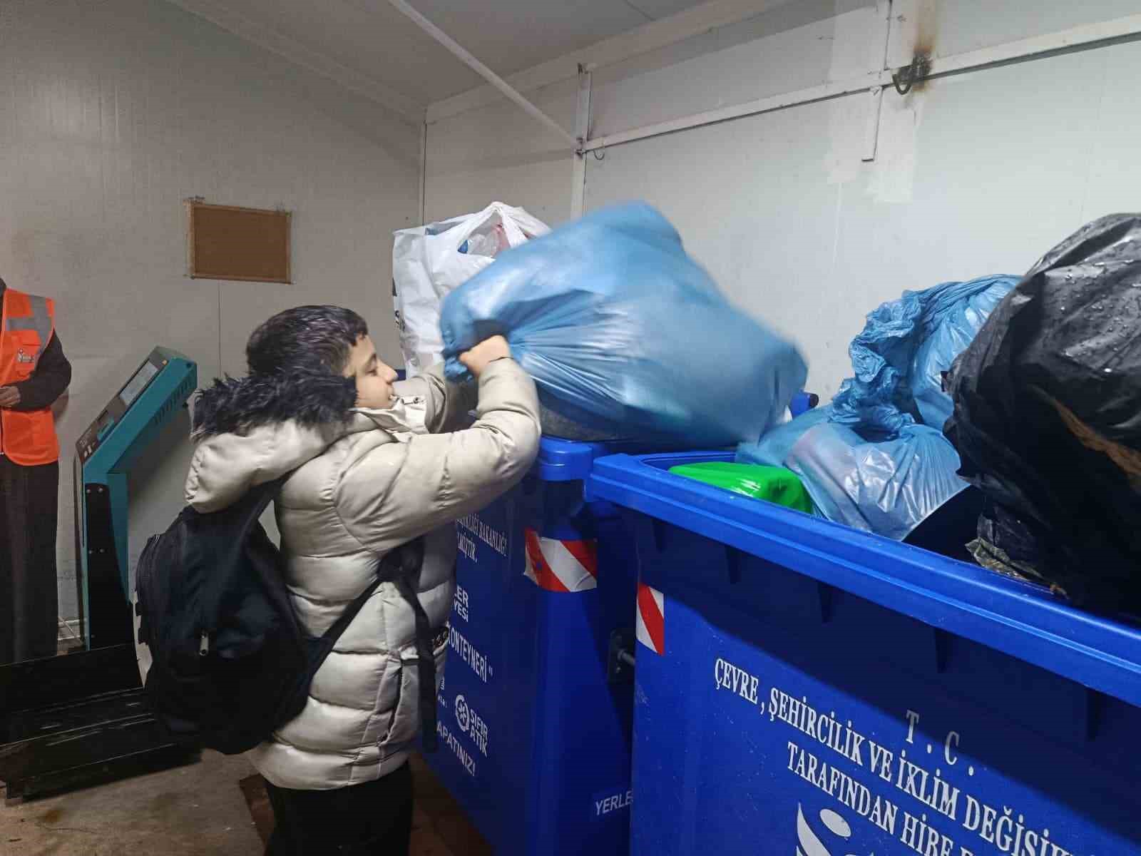 Esenler&rsquo;de sıfır atık projeleriyle milyonluk tasarruf
