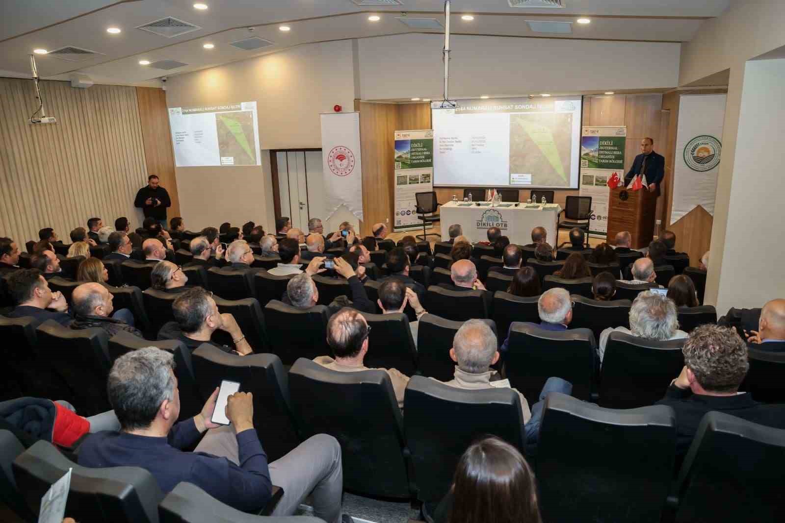 Avrupa&rsquo;nın en b&uuml;y&uuml;k sera k&uuml;melenmelerinden biri Dikili&rsquo;de y&uuml;kseliyor
