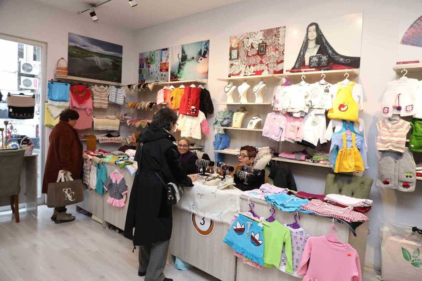 Ordulu kadınlar, el emeği &ccedil;arşıları ile g&uuml;&ccedil;leniyor
