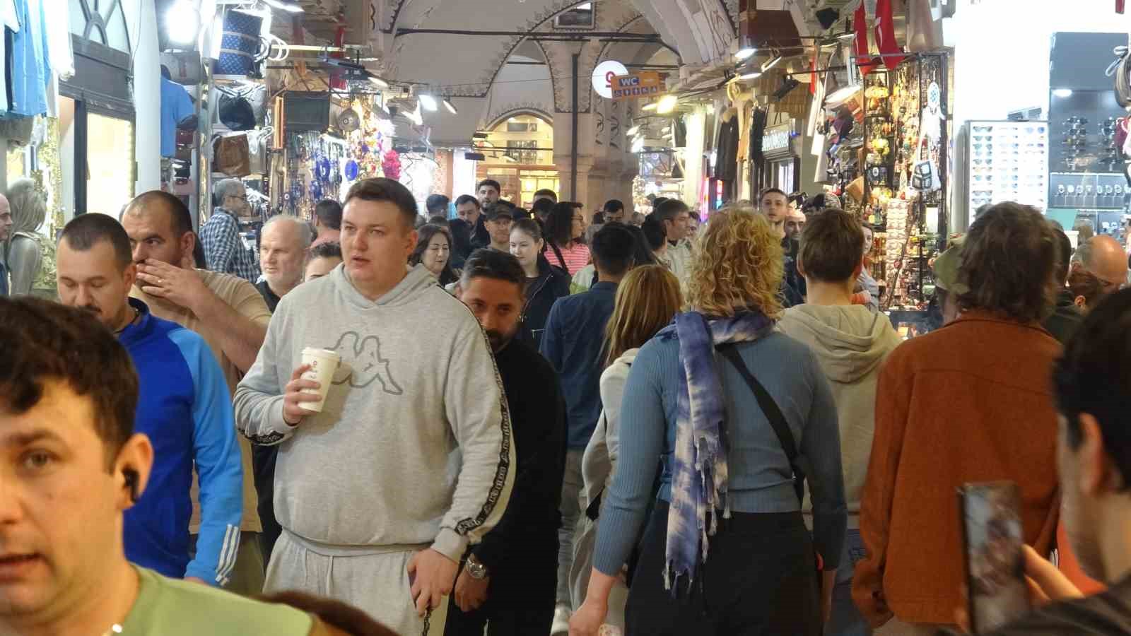 Uzmanından kritik uyarı: "Kredi çekip altın almayın"