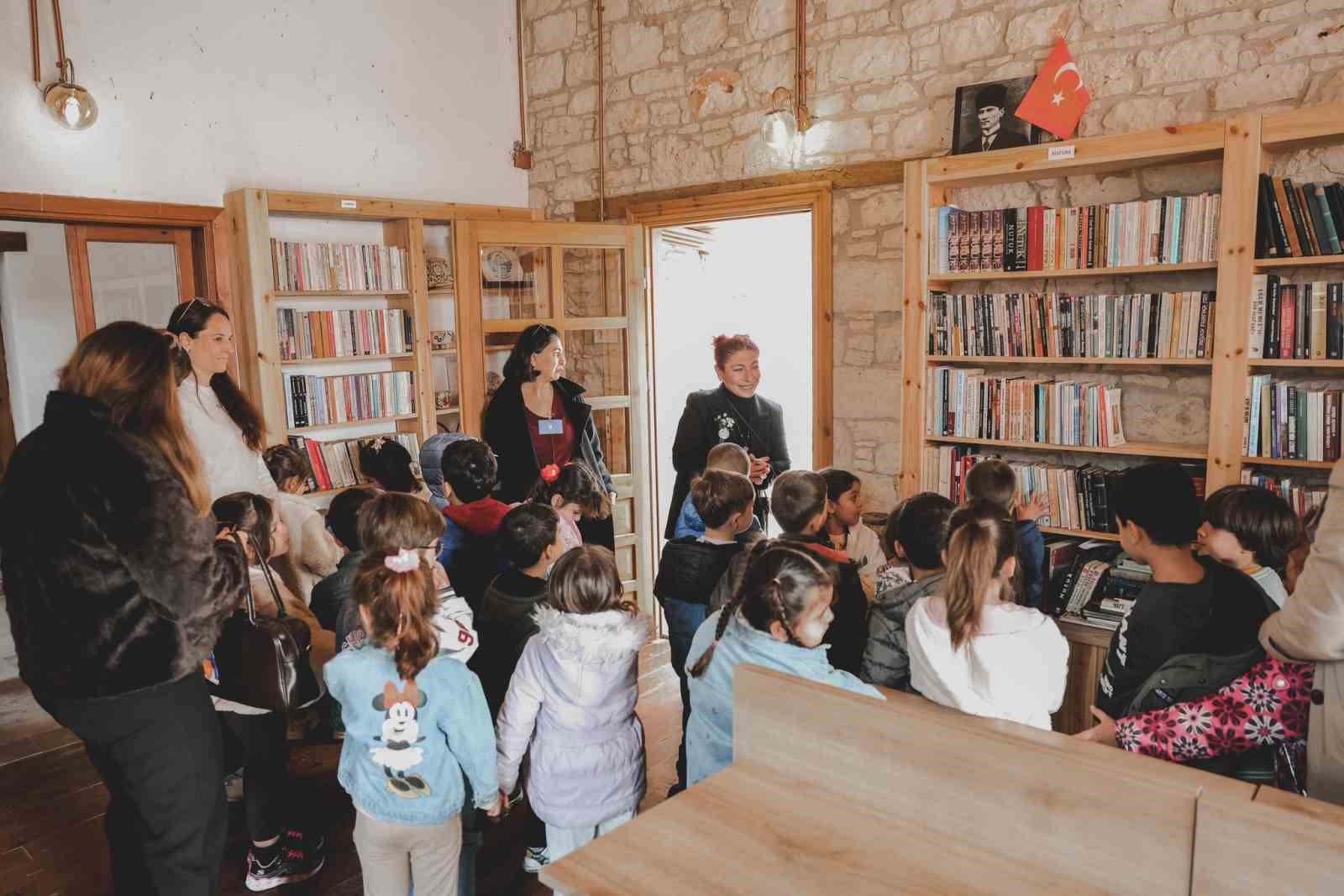 Başkan Gen&ccedil;ay: "Bilgiyle b&uuml;y&uuml;yen nesiller, yarınlarımızın yıldızlarıdır"
