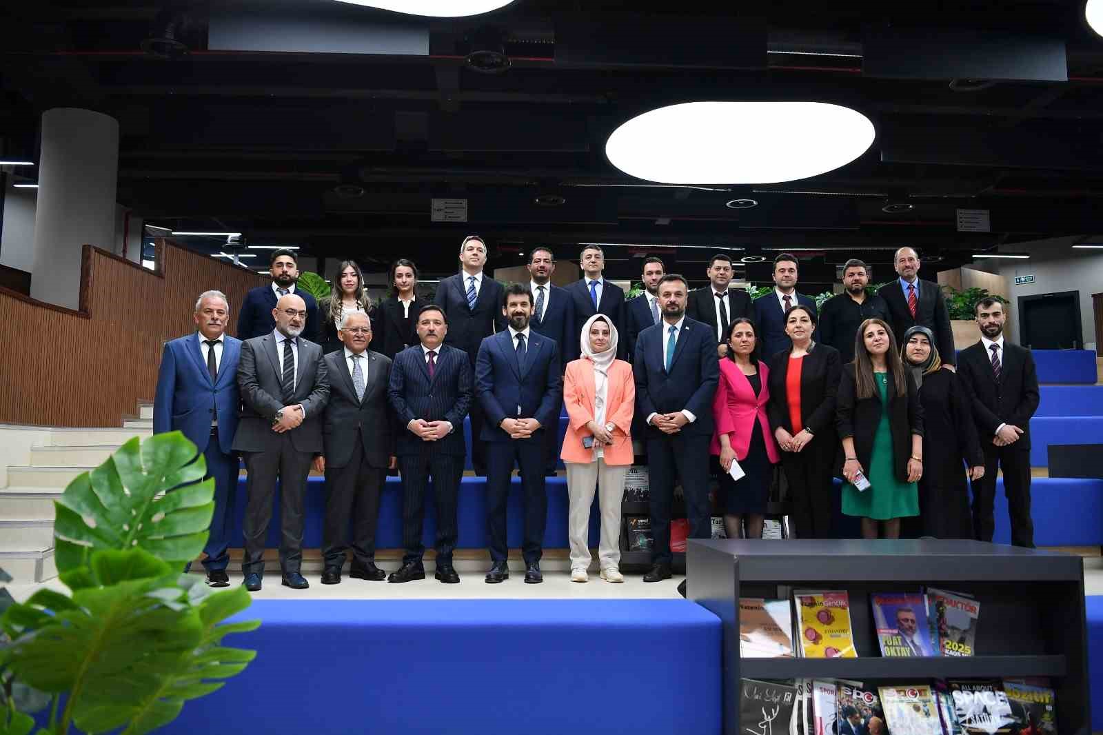 Kayseri k&uuml;t&uuml;phanelerine &uuml;ye sayısı 378 bin
