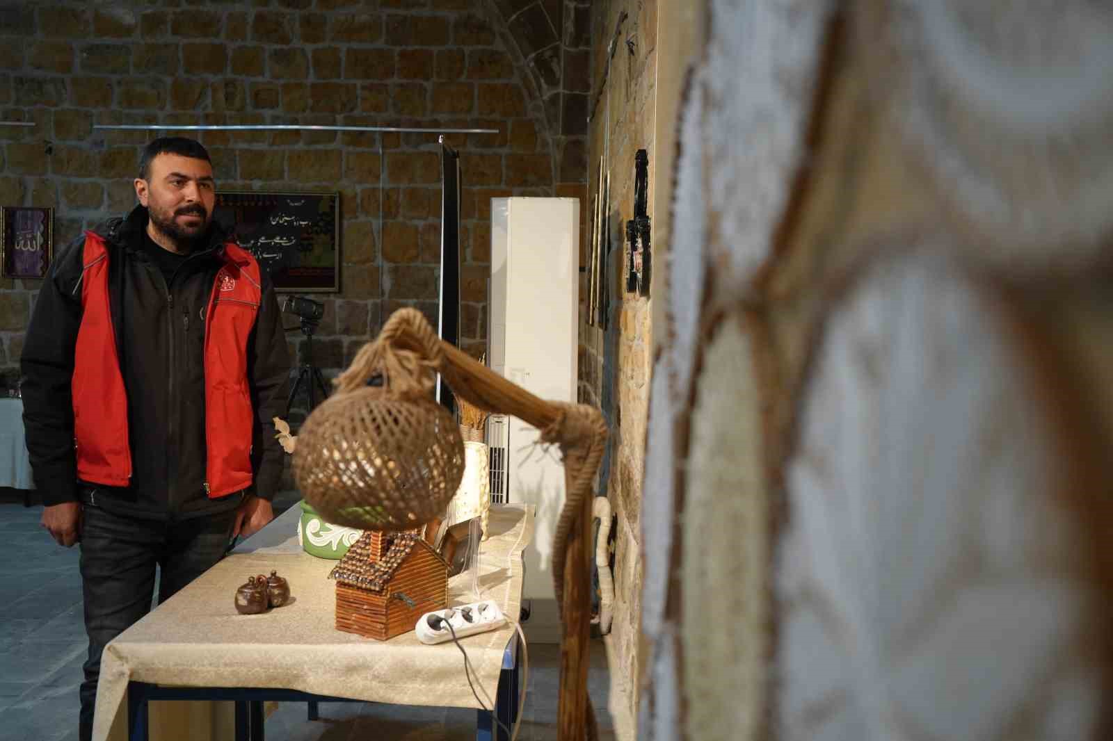 Bayburt’ta geri dönüşüm malzemeleri kadın eliyle sanata dönüştü