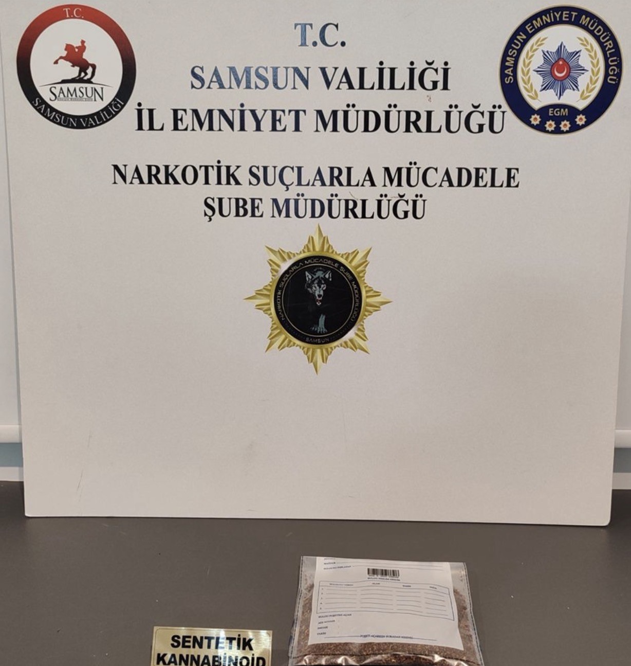 Samsun&rsquo;da uyuşturucu operasyonu:  10 kişi yakalandı
