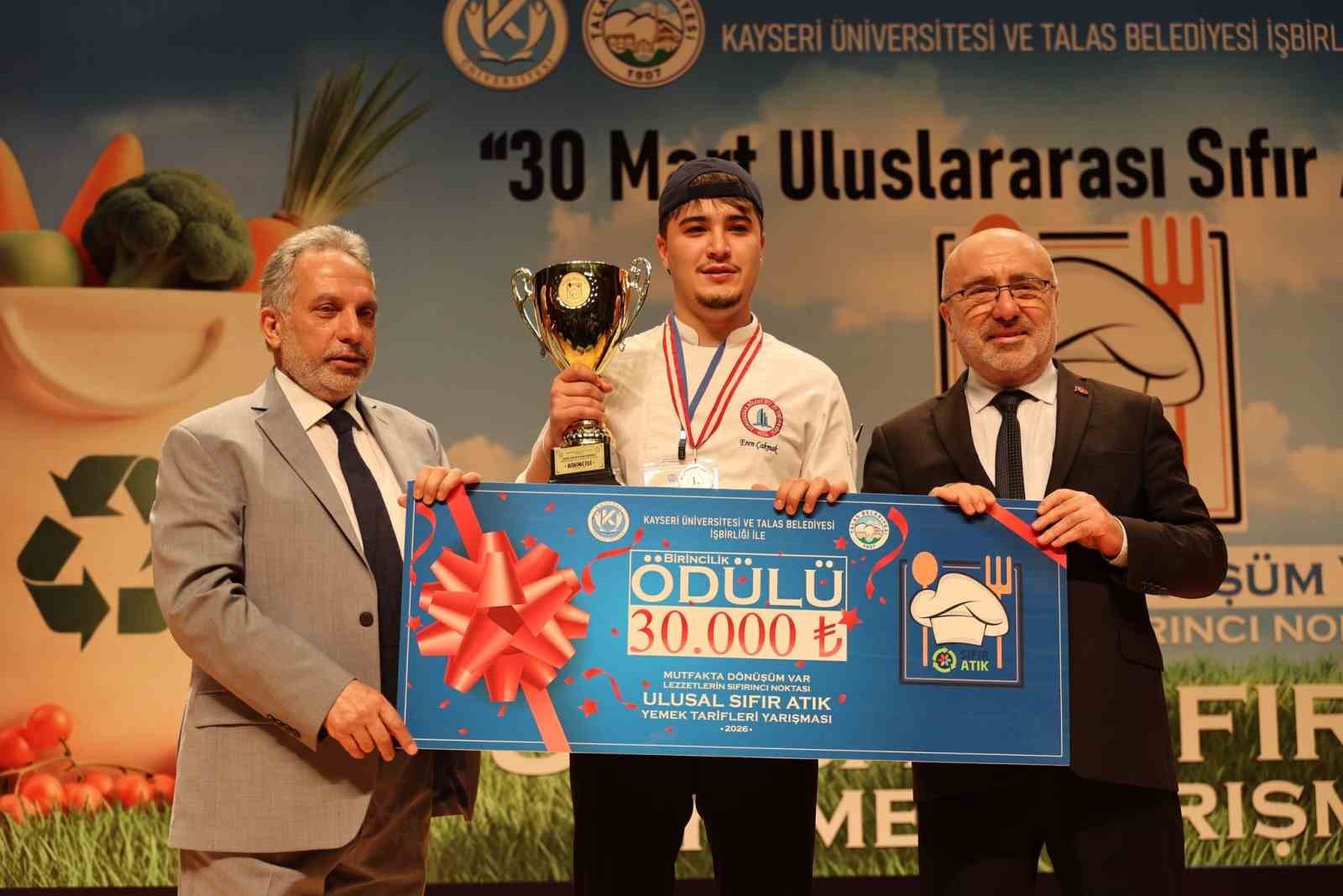 Genç şef adayları ödüllerini aldı