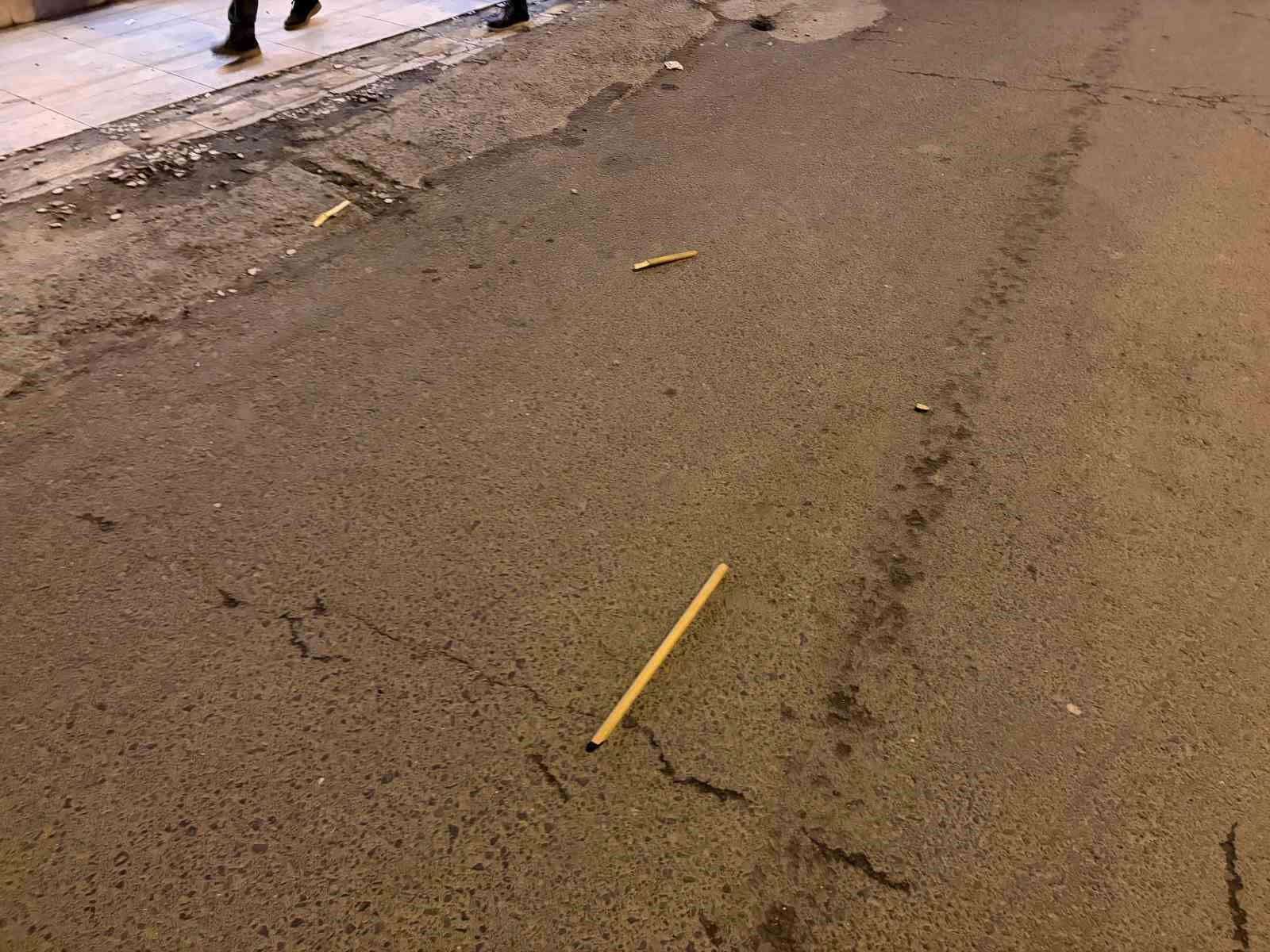 Kapaklı&rsquo;da gen&ccedil;ler arasında taşlı sopalı kavga
