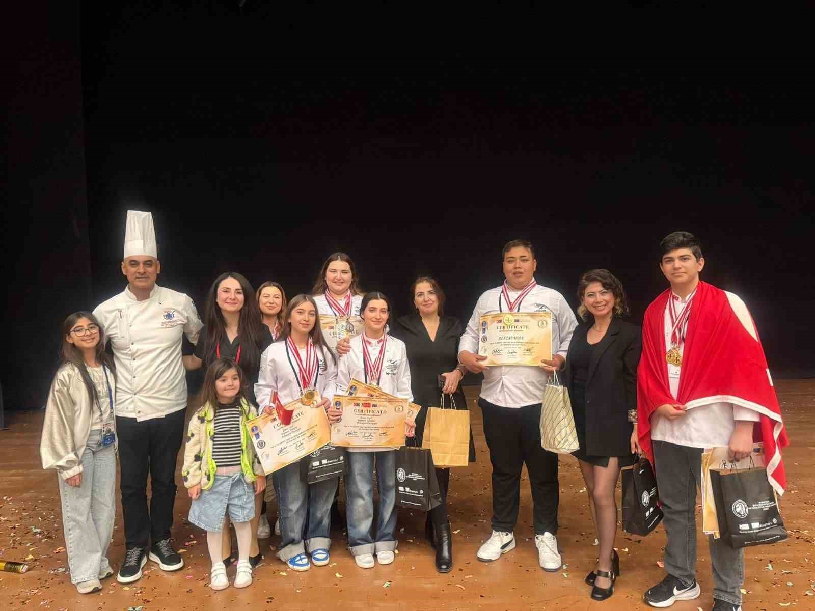 Marmarisli öğrenciler uluslararası gastronomi yarışmasında madalyaları topladı
