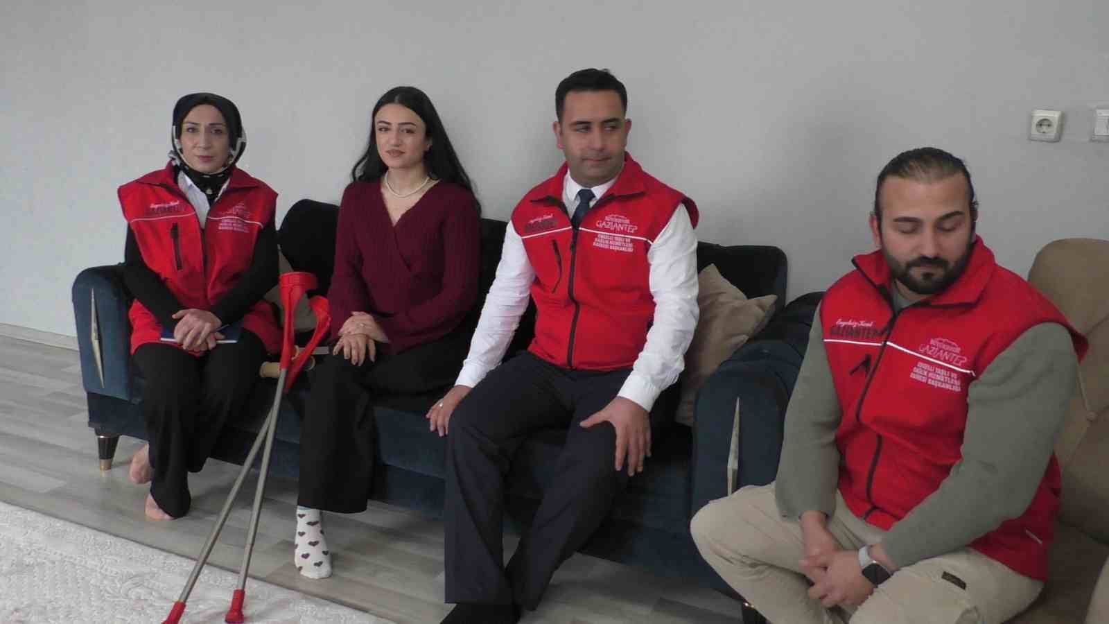 Protez bekleyen Tatvanlı Şevin&rsquo;e Fatma Şahin&rsquo;den destek
