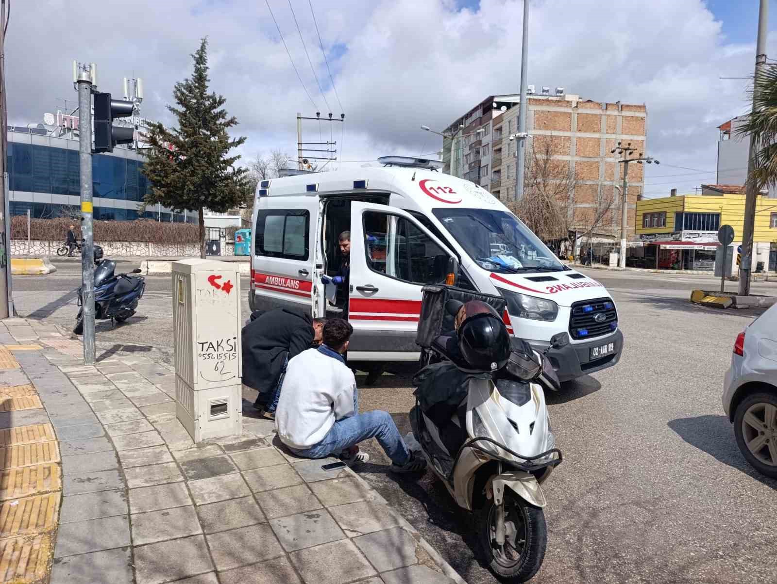 Devrilen motosikletin sürücüsü yaralandı