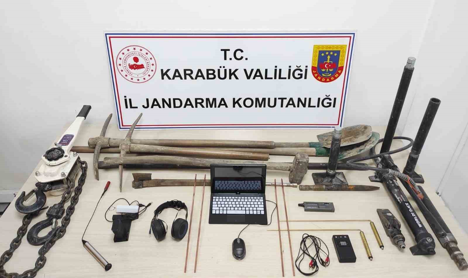 Karabük’te jandarmadan kaçak kazı ve uyuşturucu operasyonu