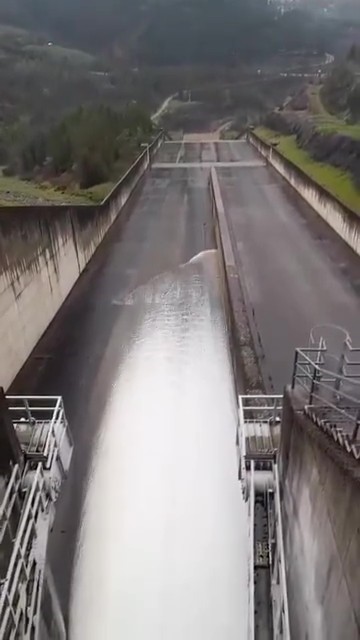 Yuvacık Barajı y&uuml;zde 93 doldu, kapaklar a&ccedil;ıldı
