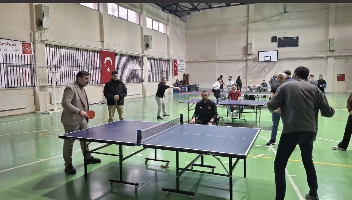 Bingöl’de masa tenisi turnuvası başladı