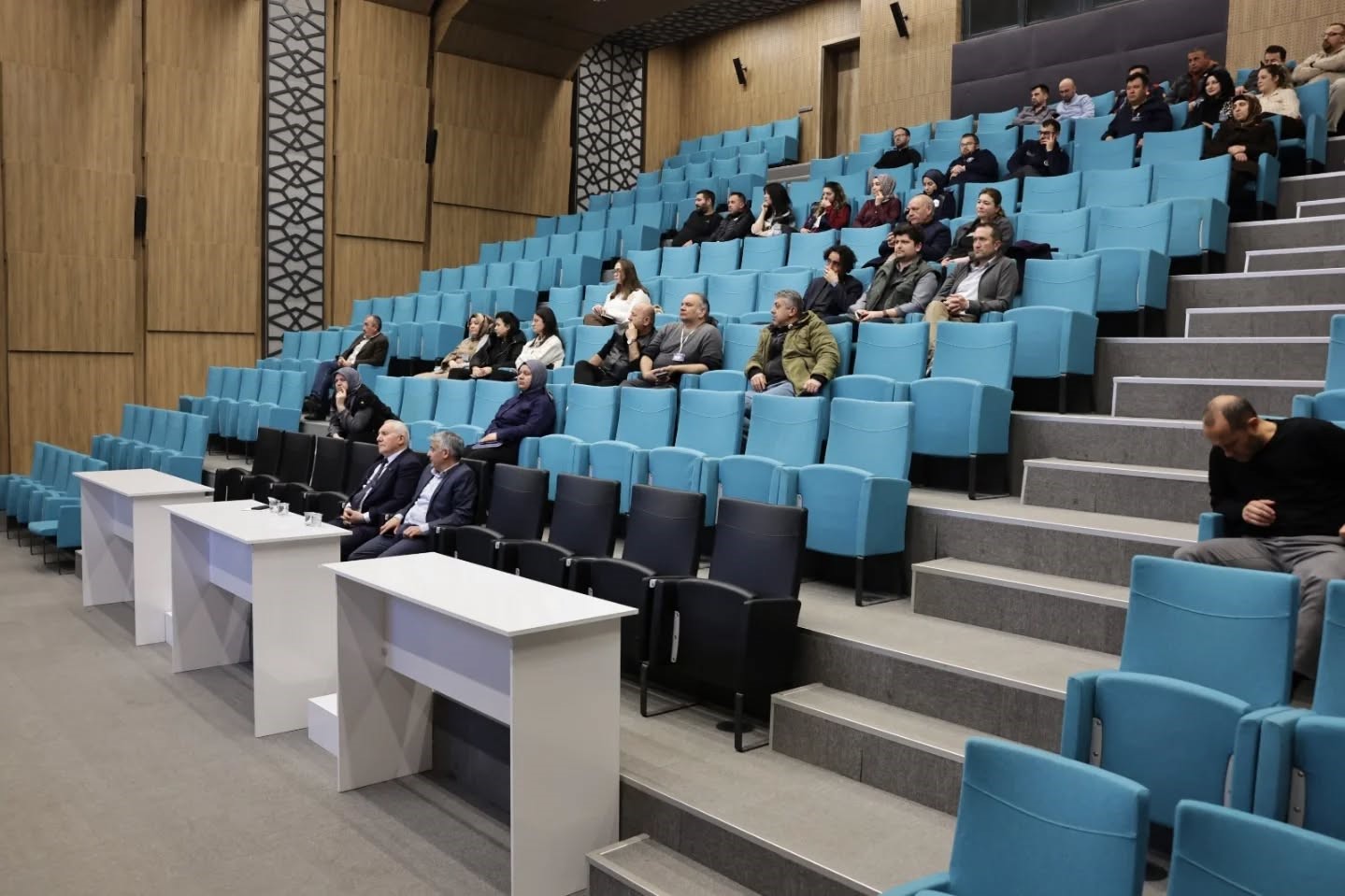 K&uuml;tahya Belediyesi personeline "Sıfır Atık" eğitimi
