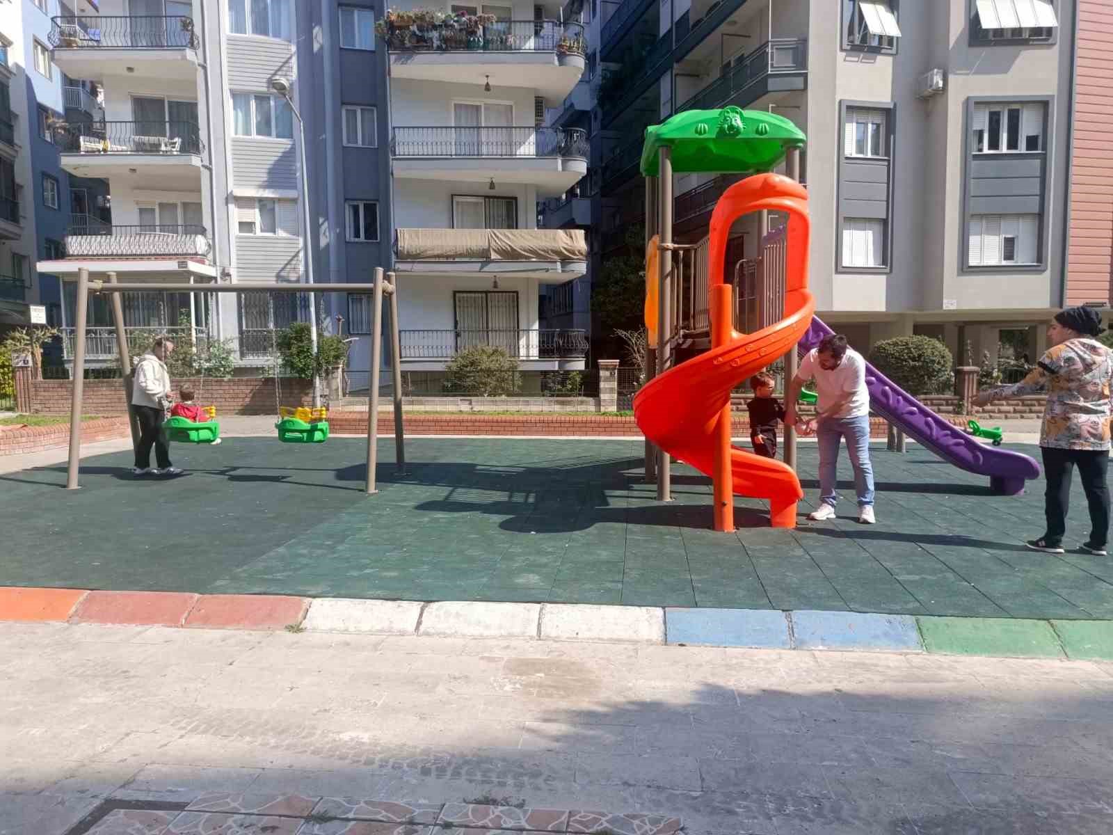 Efeler Belediyesi&rsquo;nden parklarda bakım ve onarım &ccedil;alışması
