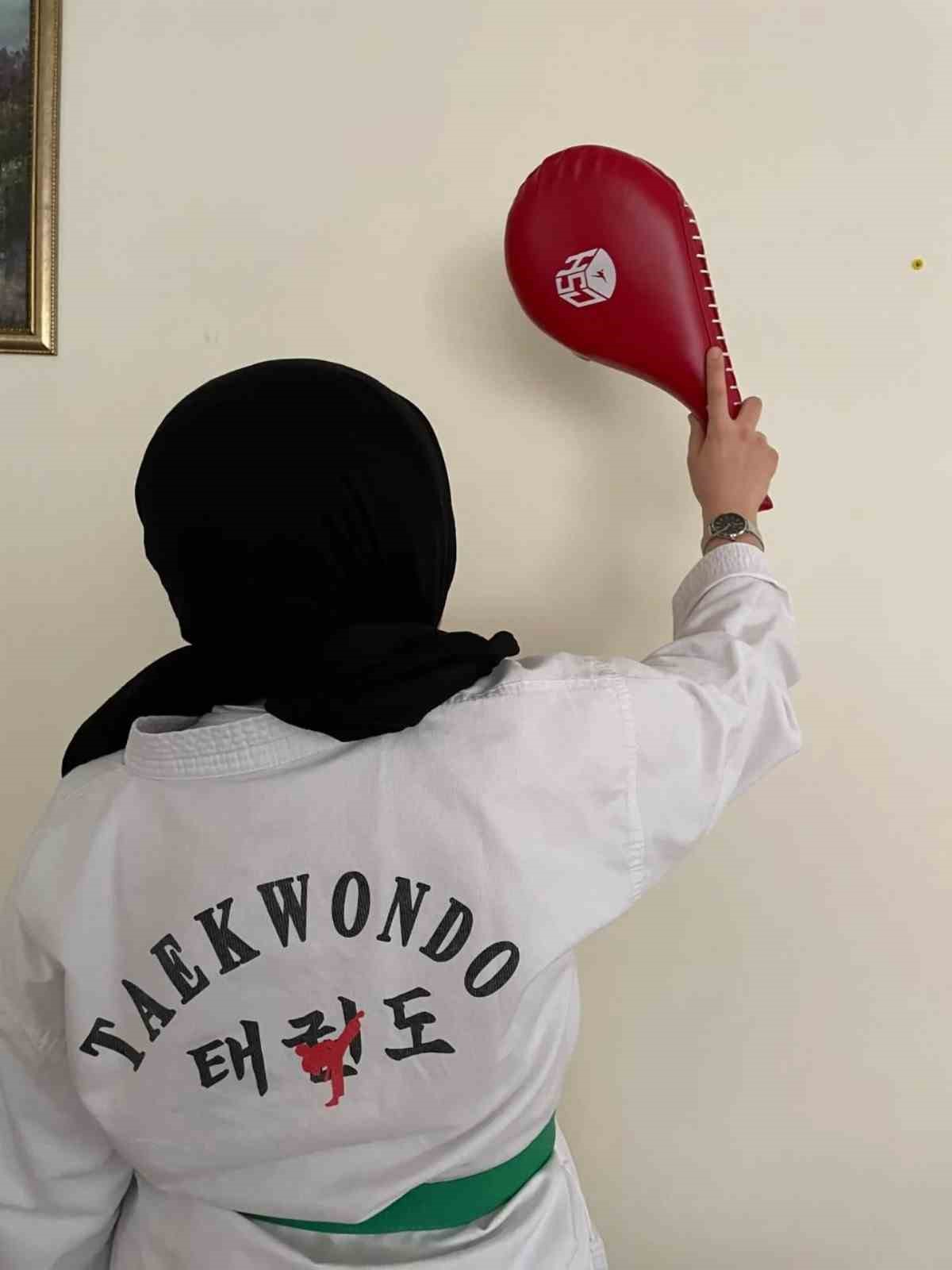 Bakan G&ouml;ktaş&rsquo;tan koruma altındaki &ccedil;ocuklara hediye
