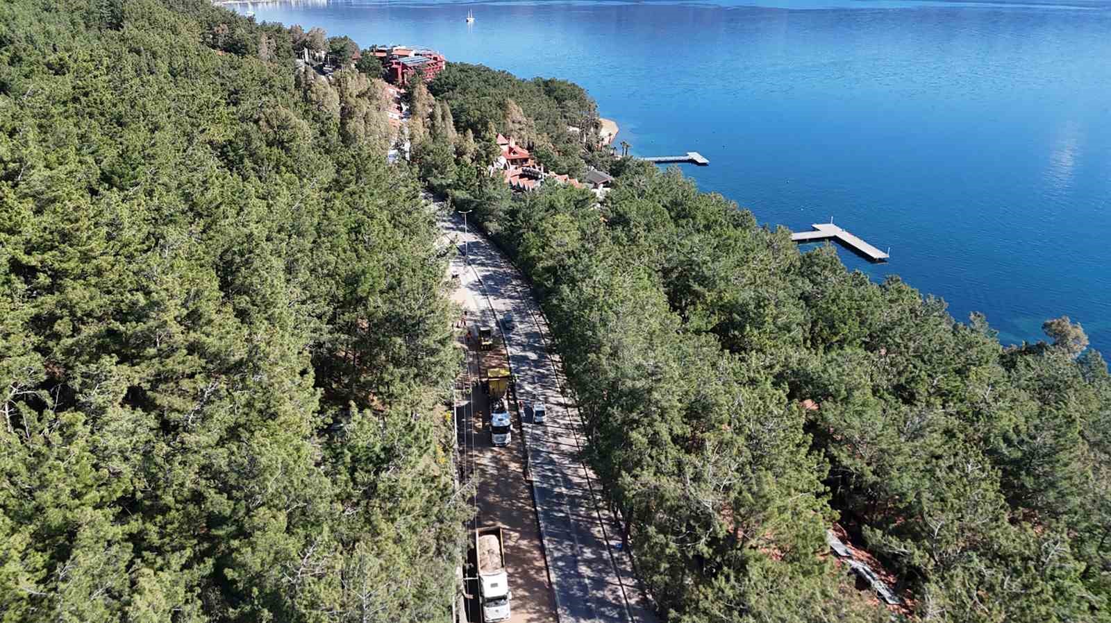 Muğla B&uuml;y&uuml;kşehir 2 yılda 537 kilometre yol yaptı
