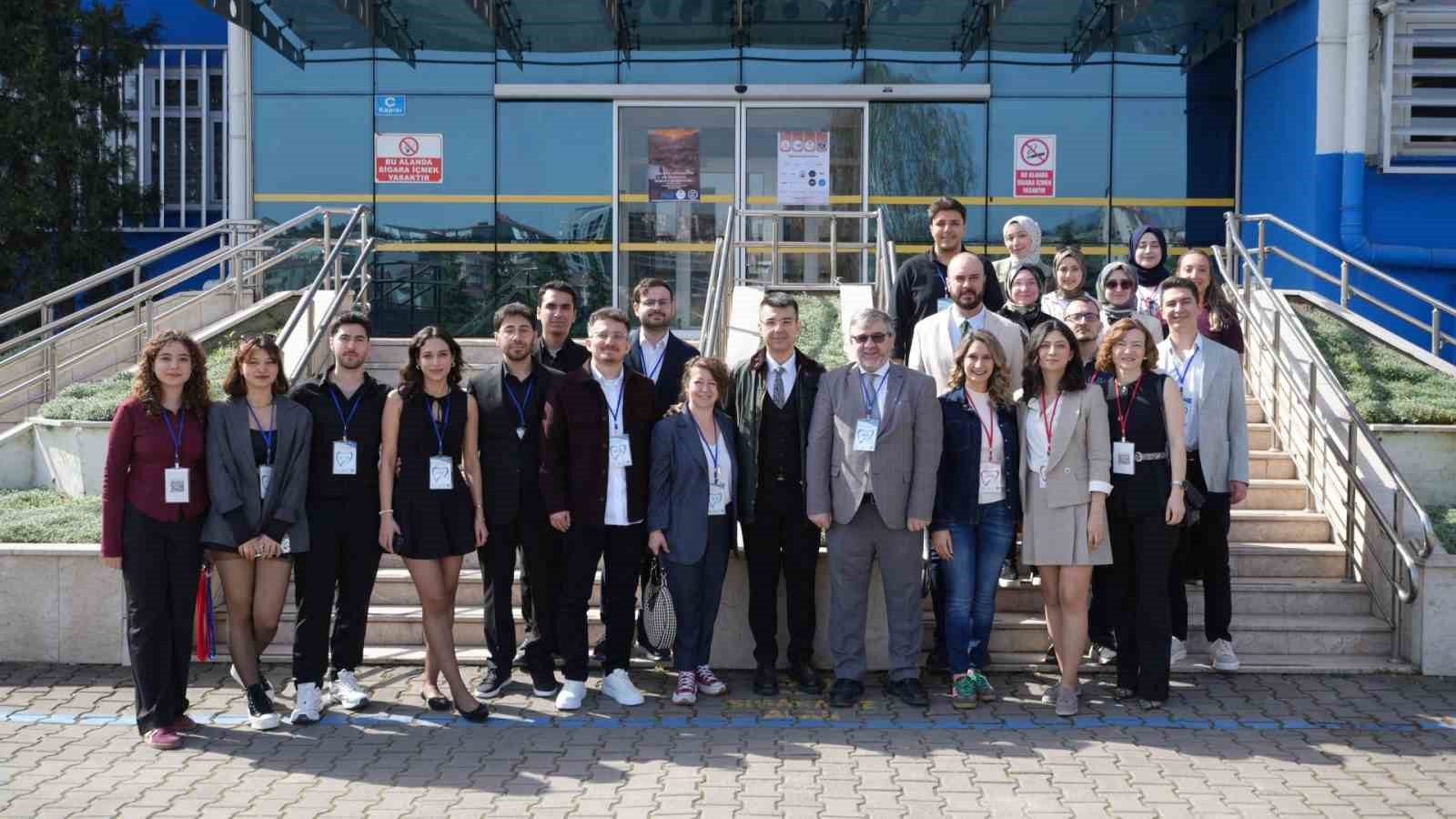 KB&Uuml;&rsquo;de diş hekimliği &ouml;ğrencileri sempozyumda buluştu
