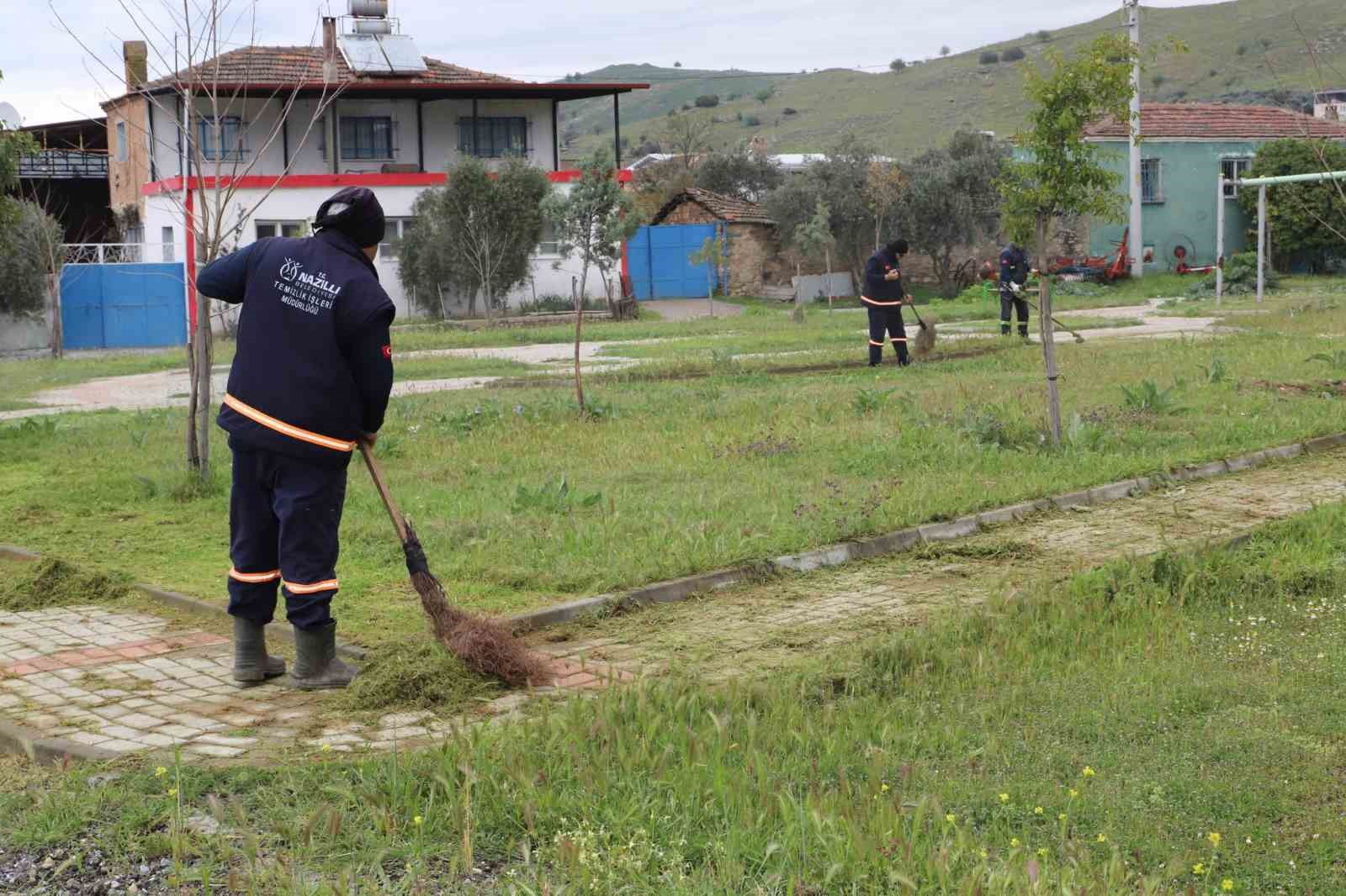 Nazilli Belediyesi&rsquo;nden Esenk&ouml;y&rsquo;de temizlik &ccedil;alışması
