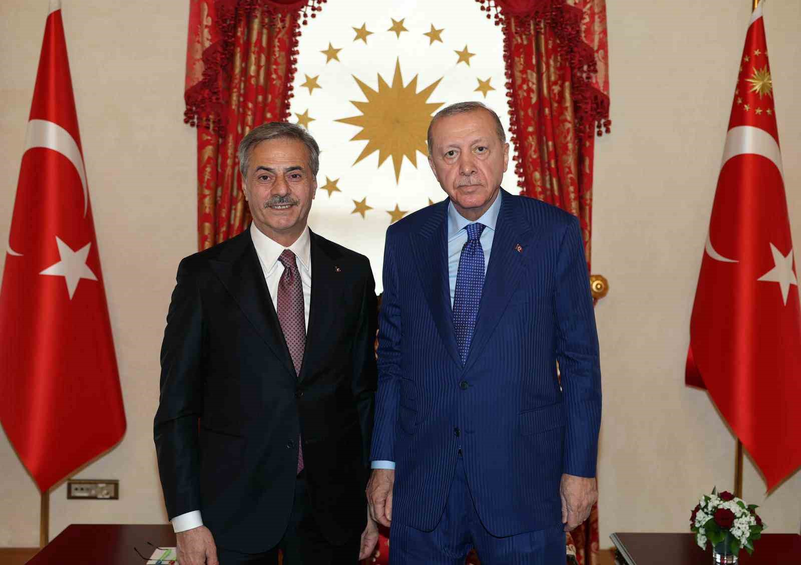 Başkan Alemdar, Cumhurbaşkanı Erdoğan’a projesini sundu