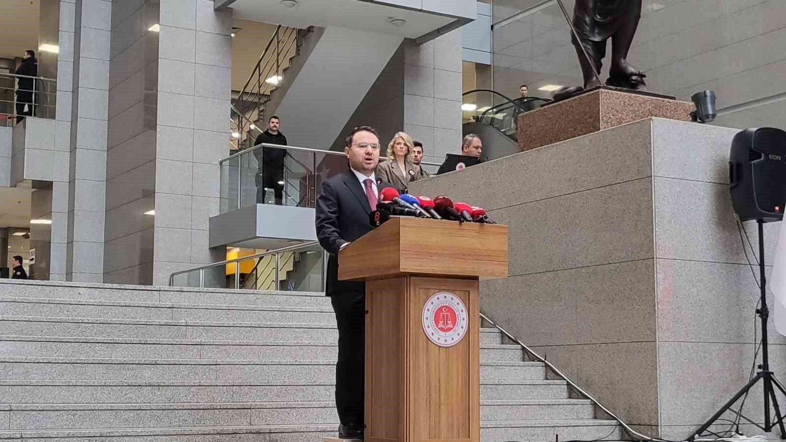 Adalet Bakanı G&uuml;rlek: "Adalet teşkilatı hi&ccedil;bir zaman korkuya teslim olmamış, hi&ccedil;bir zaman geri adım atmamıştır"
