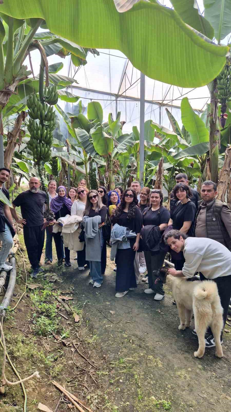 Alanya&rsquo;da &uuml;niversiteli &ouml;ğrencilerden tropikal bah&ccedil;elere teknik gezi
