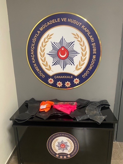 &Ccedil;anakkale&rsquo;de huzur uygulamalarında uyuşturucu ve g&ouml;&ccedil;men ka&ccedil;ak&ccedil;ılığından 6 ş&uuml;pheli tutuklandı
