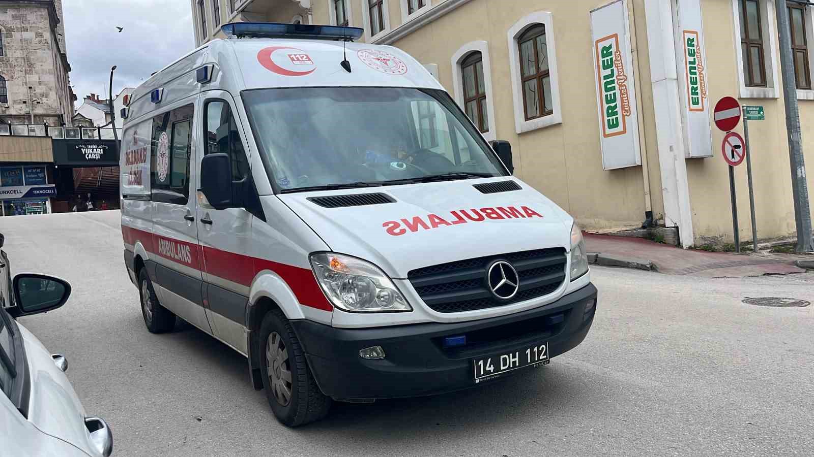 Elektrikli bisikletten d&uuml;şen s&uuml;r&uuml;c&uuml; yaralandı
