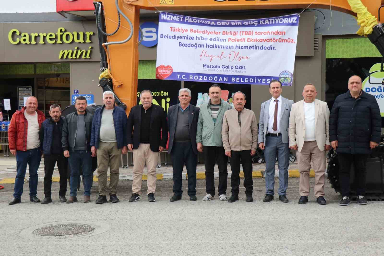 Bozdoğan Belediyesi ara&ccedil; filosunu g&uuml;&ccedil;lendirmeye devam ediyor
