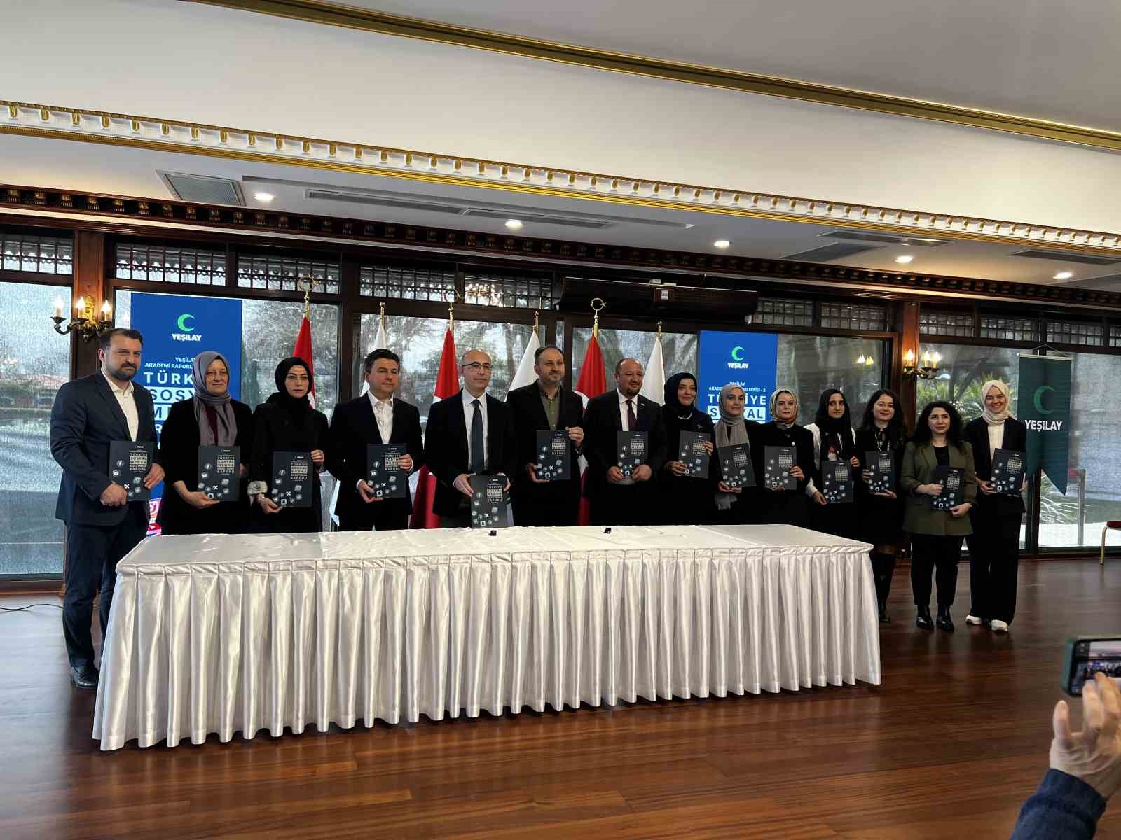 Türkiye Yeşilay Cemiyeti Genel Başkanı Dinç:  "Gençlerimizin yüzde 12’si kumar, bahis ve tütün reklamlarını pasif olarak izliyor"