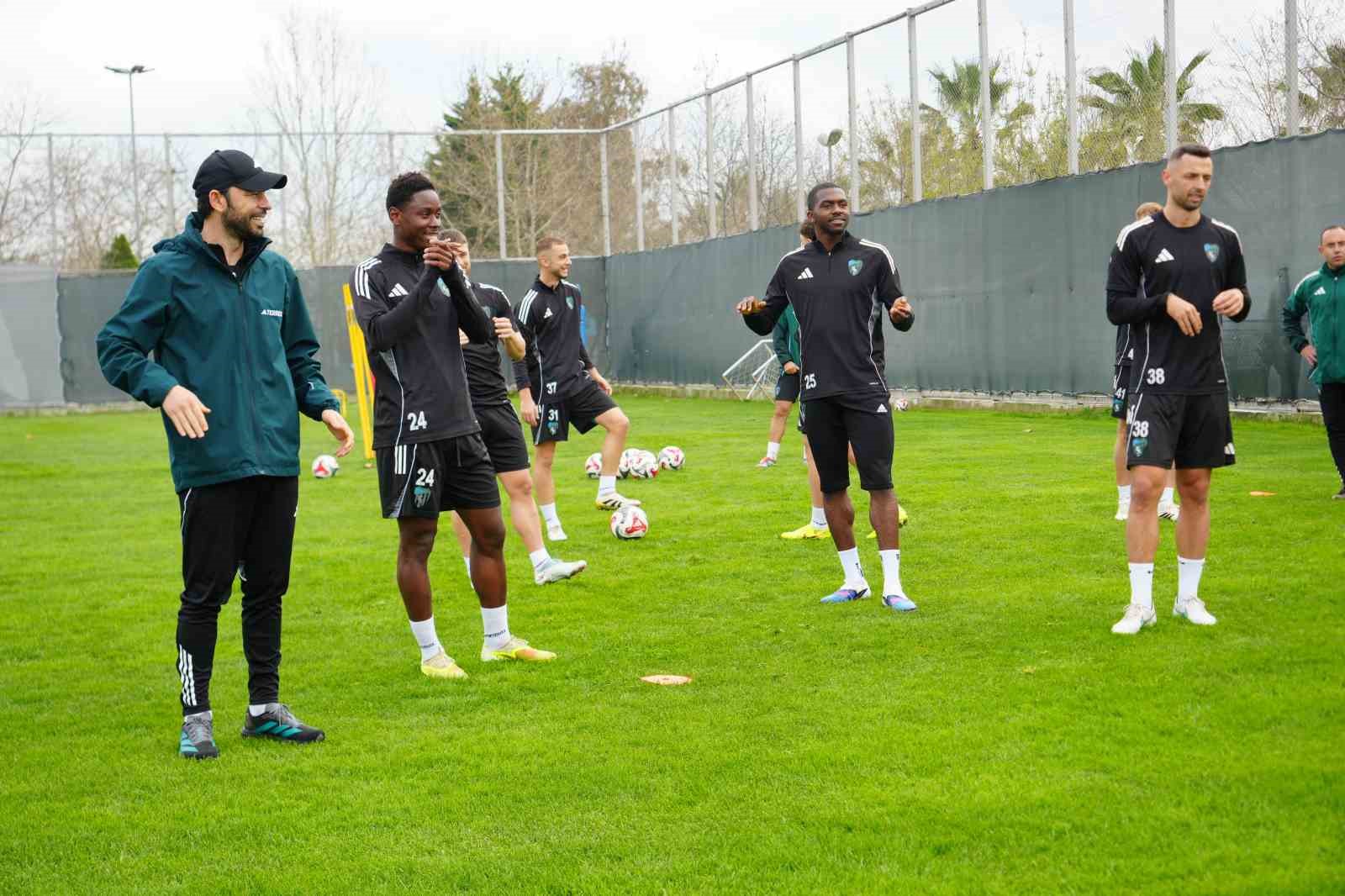 Anfernee Dijksteel: "Nerede oynadığım benim i&ccedil;in &ccedil;ok fark etmiyor"
